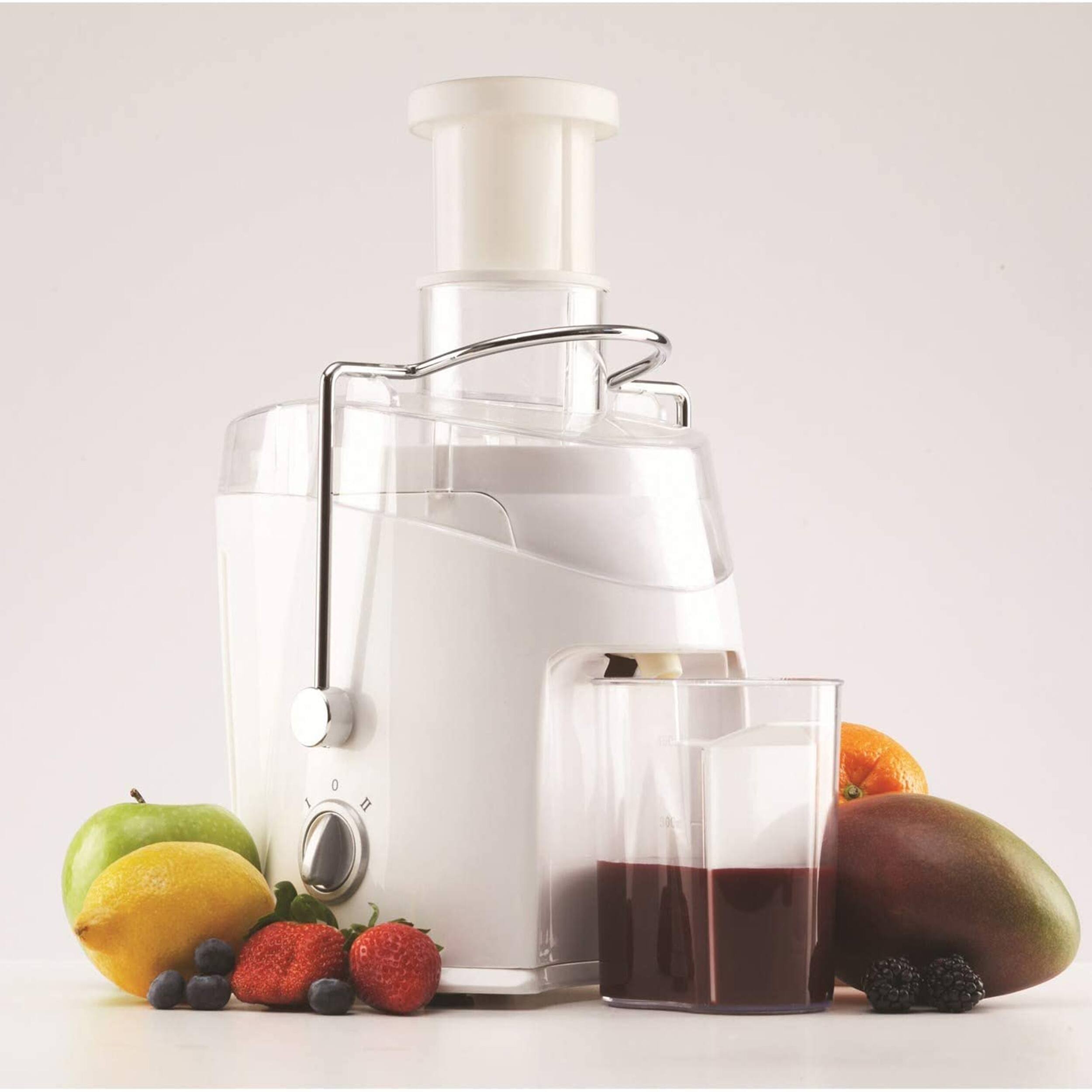Angle. Brentwood - Brentwood Juice Extractor in White - White.