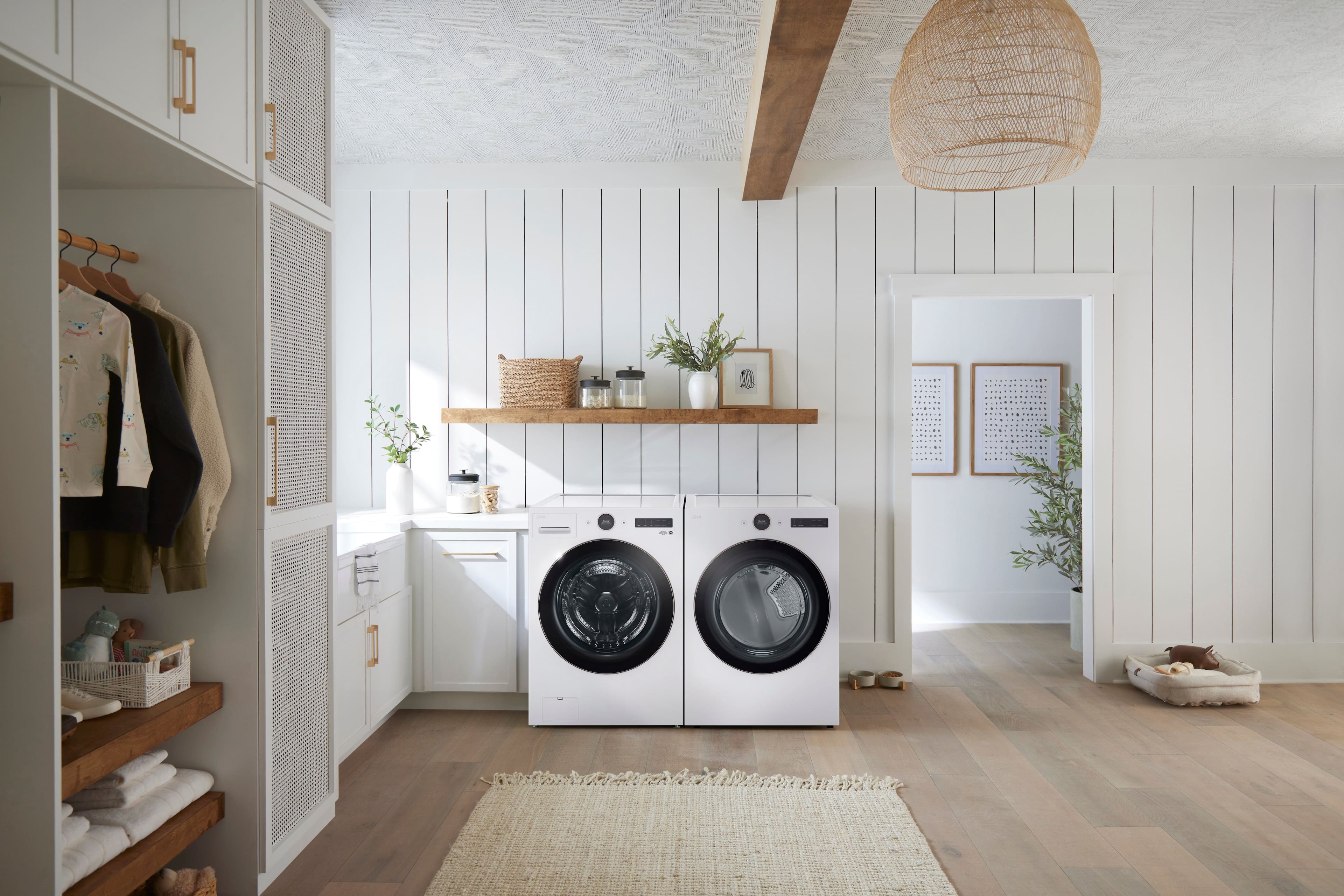 Alt View 39. LG - 5.0 Cu. Ft. High-Efficiency Stackable Smart Front Load Washer with Steam and TurboWash 360 - White.
