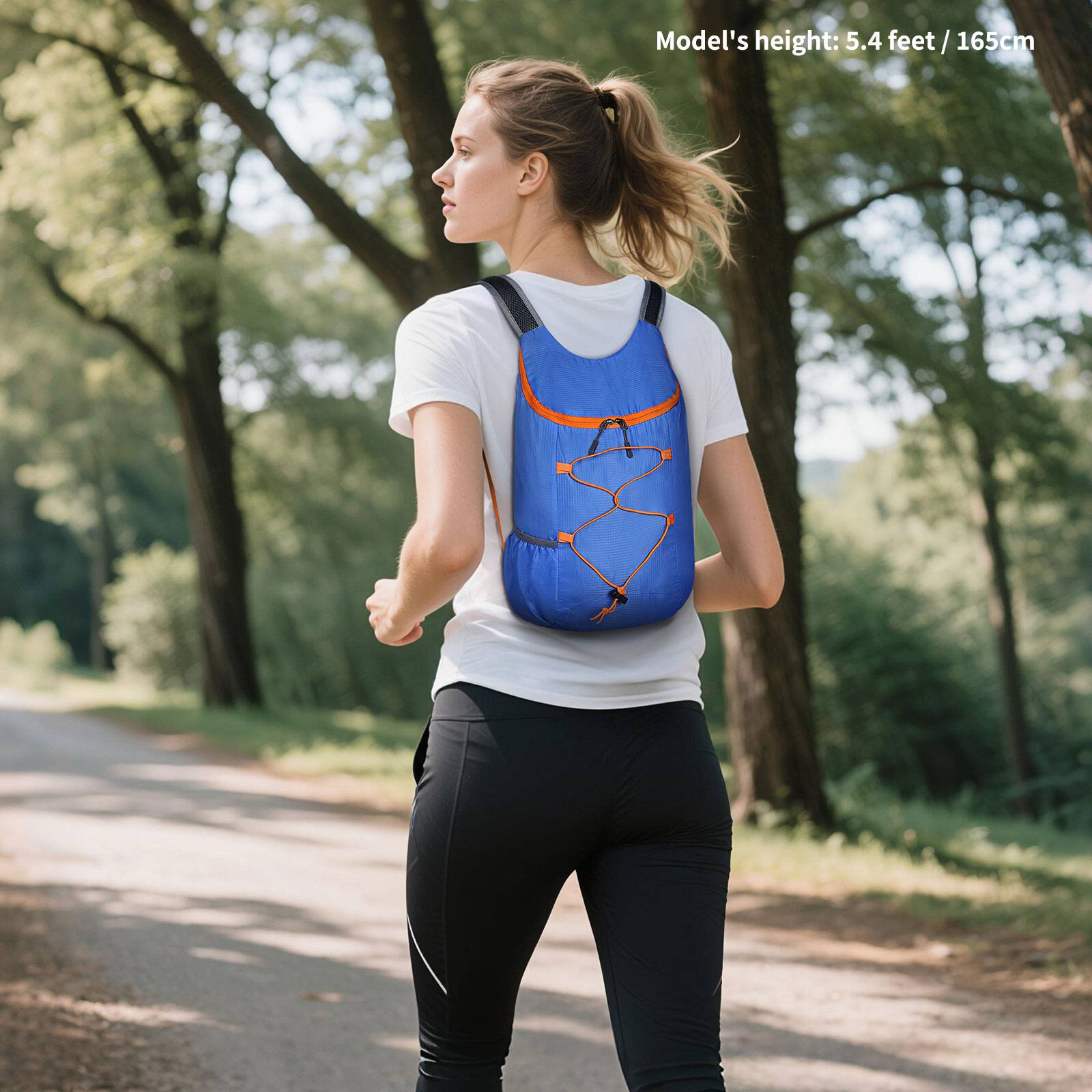 Model's height: 5.4 feet / 165cm