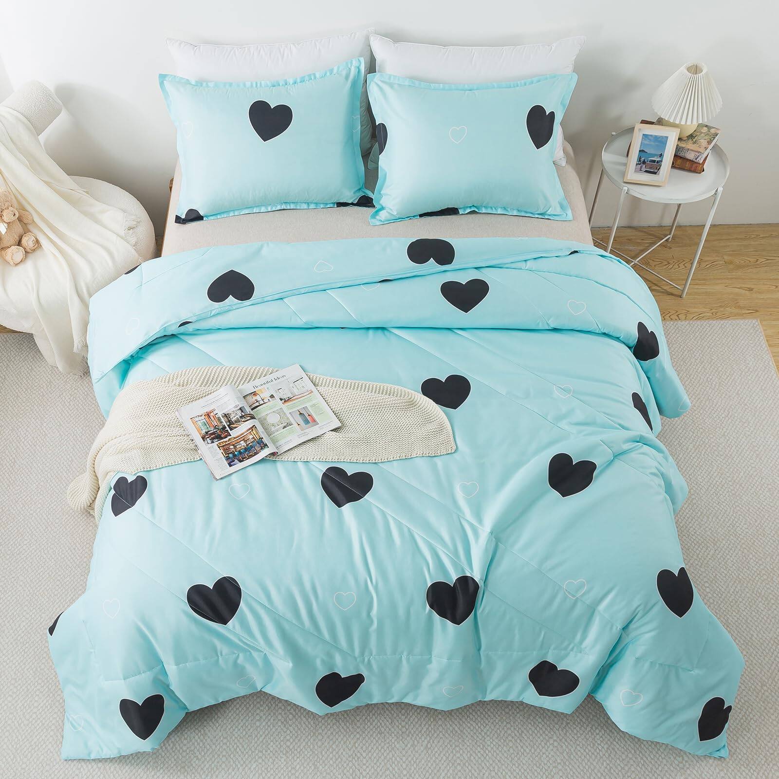 View of Reds Spade Love Comforter Set Cute Heart Pattern Bedding For Women 3 ...