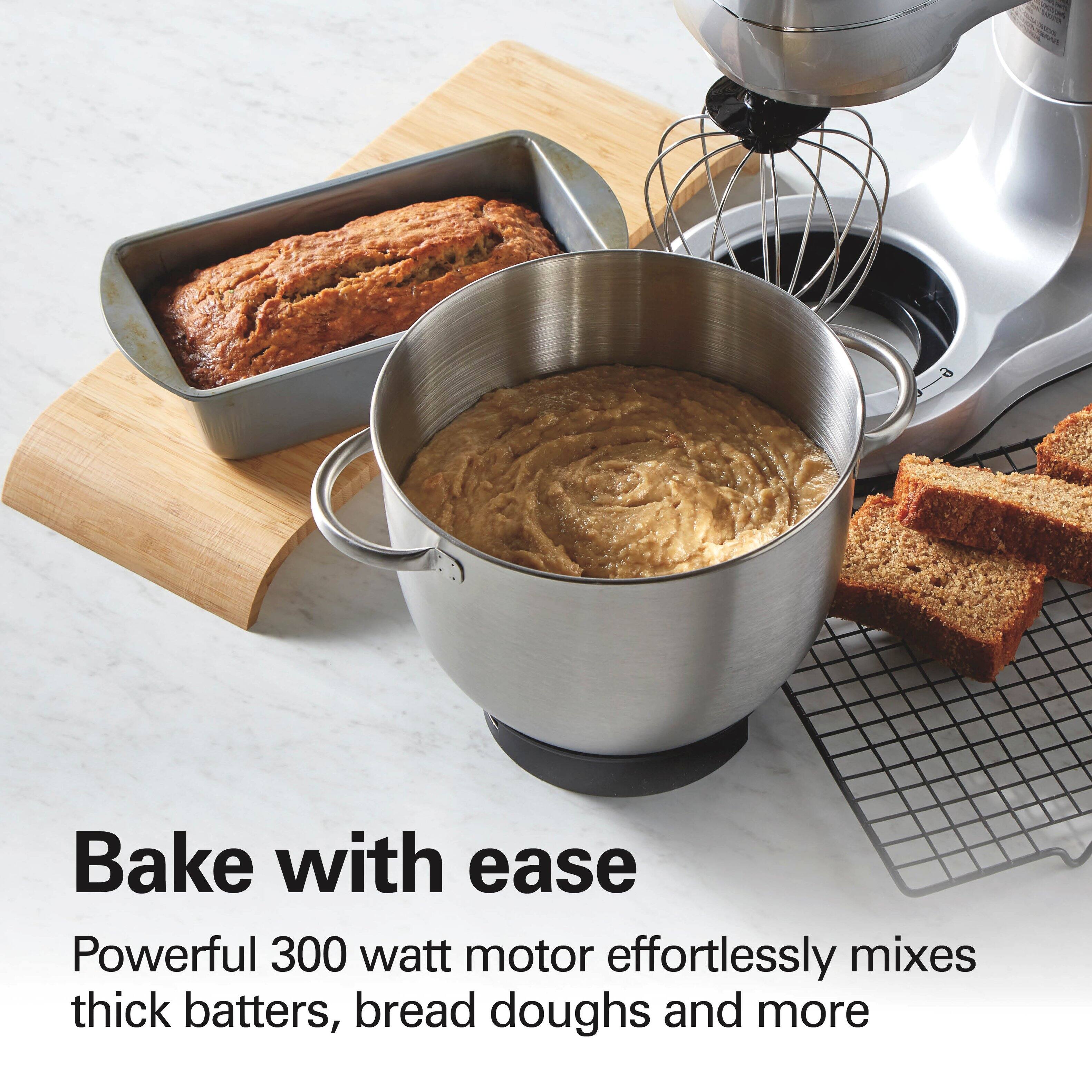 Bake with ease

Powerful 300 watt motor effortlessly mixes thick batters, bread doughs and more