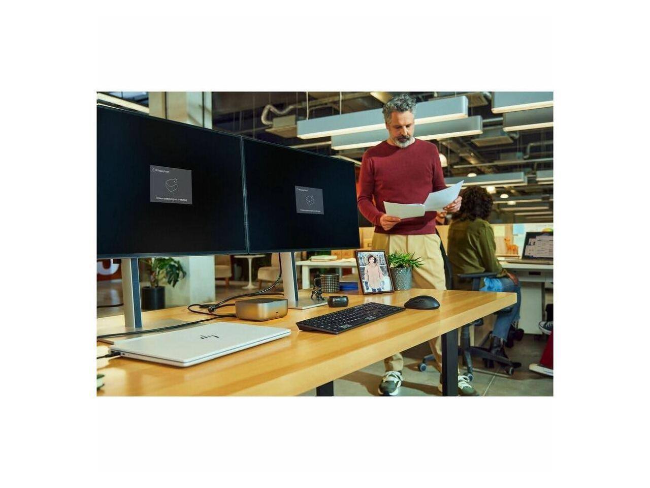 Alt View 8. HP - HP Thunderbolt 4 G6 Dock - 100W Charging, 4 Displays, 5 USB Ports.