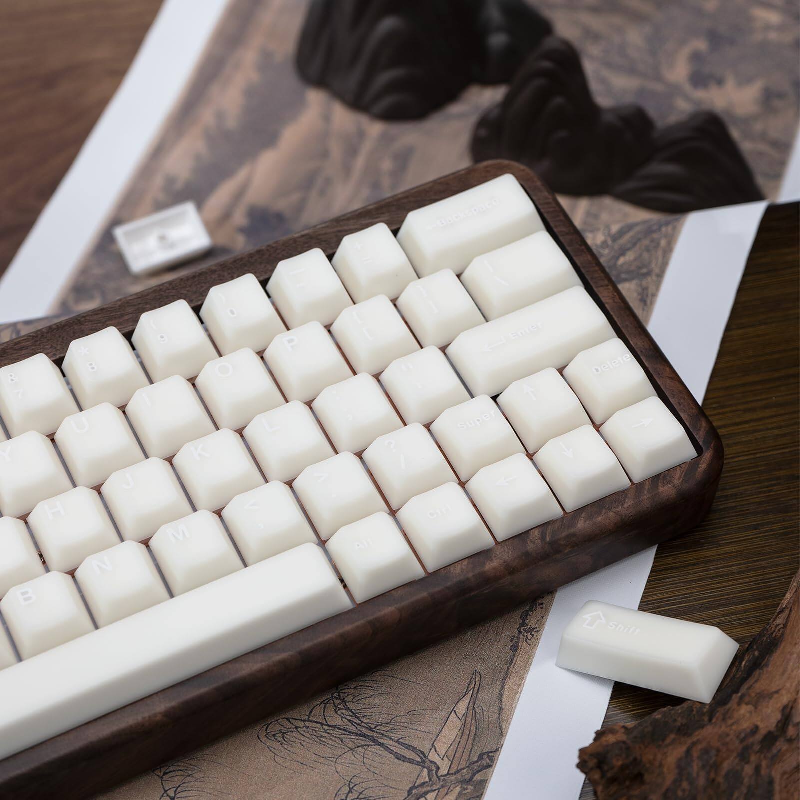 Sure, here is the corrected and grouped text from the image:

- Backspace
- P
- O
- I
- U
- Y
- T
- R
- E
- W
- Q
- 7
- 8
- 9
- 0
- -
- =
- Delete
- Shift
- Super
- CIF
- Emer
- L
- K
- J
- H
- G
- F
- D
- S
- A
- Z
- X
- C
- V
- B
- N
- M
- , 
- .
- /
- Shift
- Enter
- Space
- Ctrl
- Alt