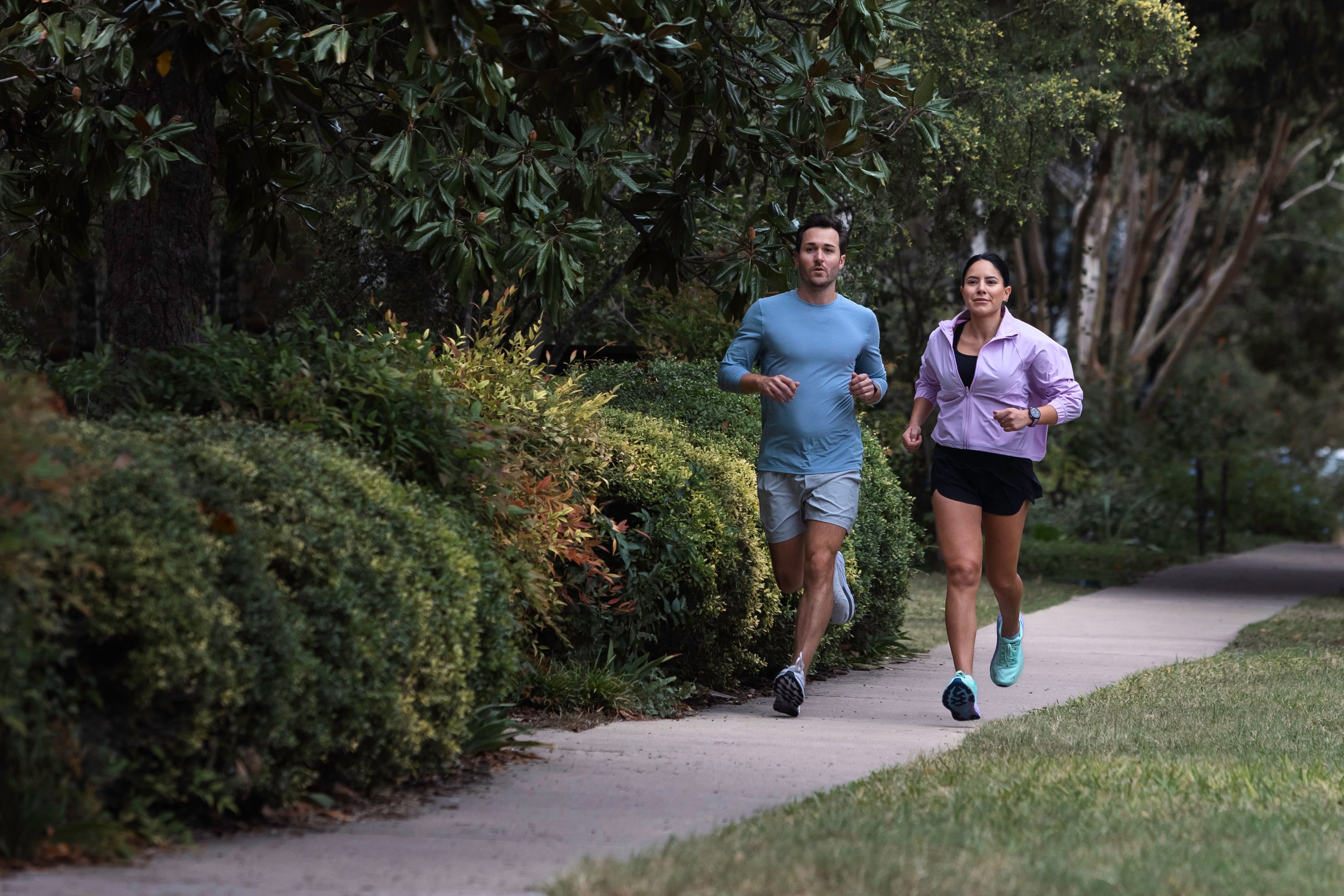 Alt View 3. Garmin - Forerunner 165 Music GPS Smartwatch 43 mm Fiber-Reinforced Polymer - Turquoise/Aqua.