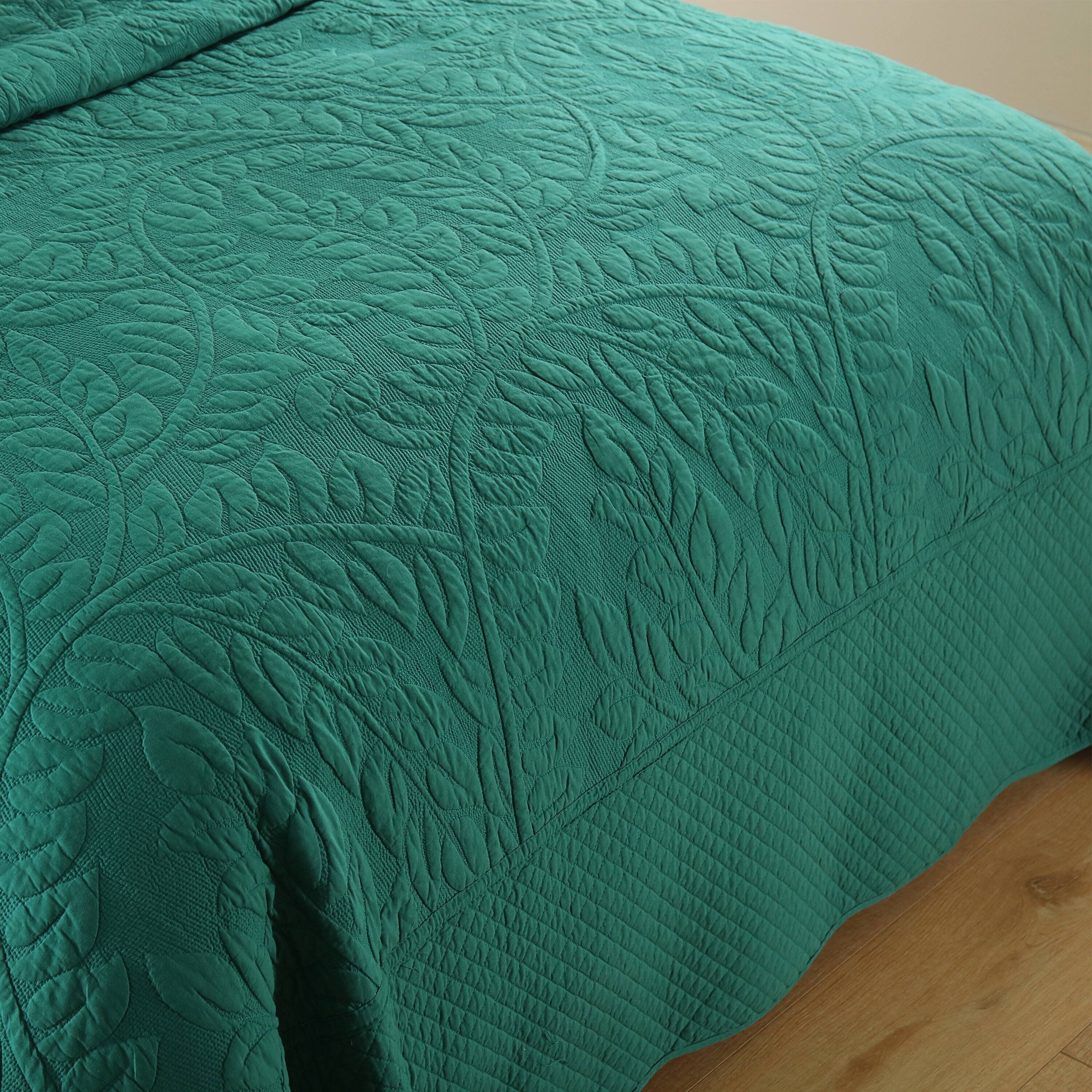 Back. MarCielo - Marcielo 2/3 Piece 100% Cotton Oversized Bedspread Lightweight Quilt Set - Emerald.
