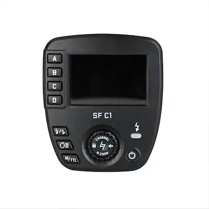A B C D
SF C1
CHANNEL
M.ZOOM
M/TTL