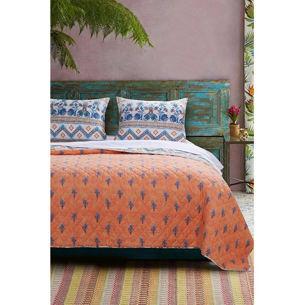 Alt View 1. Barefoot Bungalow - Barefoot Bungalow Aleena Reversible Quilt And Pillow Sham Set - Full/Queen 90x90", Ivory - Ivory.