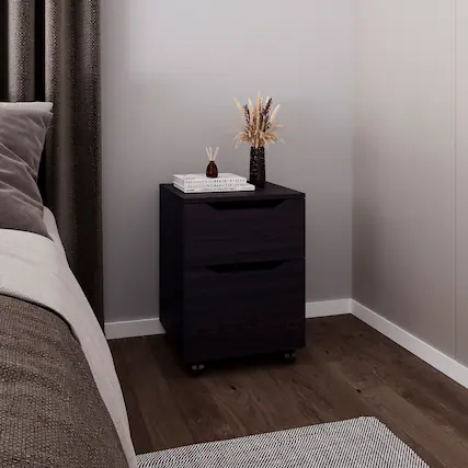 The text on the image is:
"THE COMPLETE WORKS OF WILLIAM SHAKESPEARE"