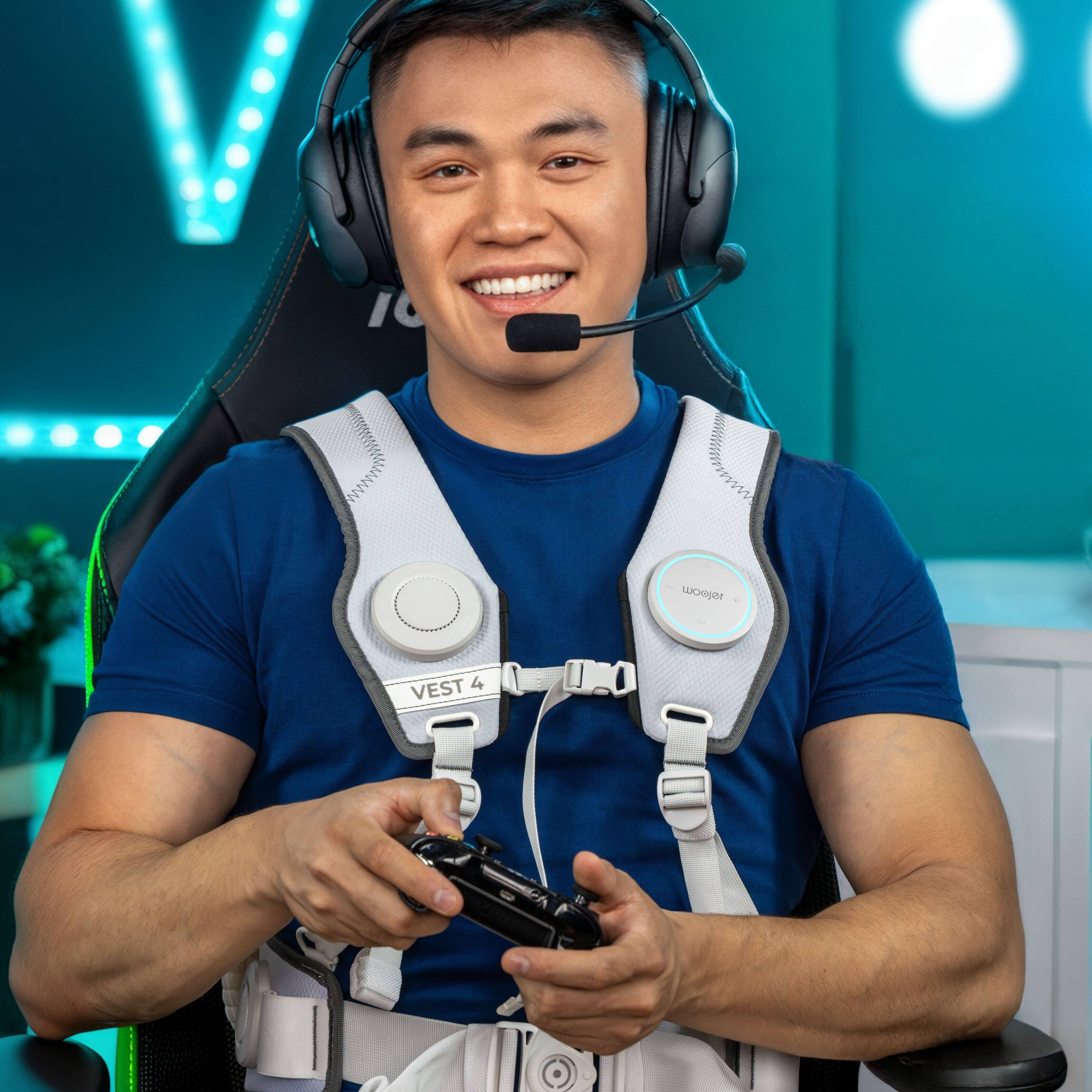 Alt View 4. Woojer - Made for Meta HiFi Haptic Vest 4 - Compatible with PS (3,4,5) Xbox (Series X, One, 360) Nintendo (Switch, 3DS) - White, Black.