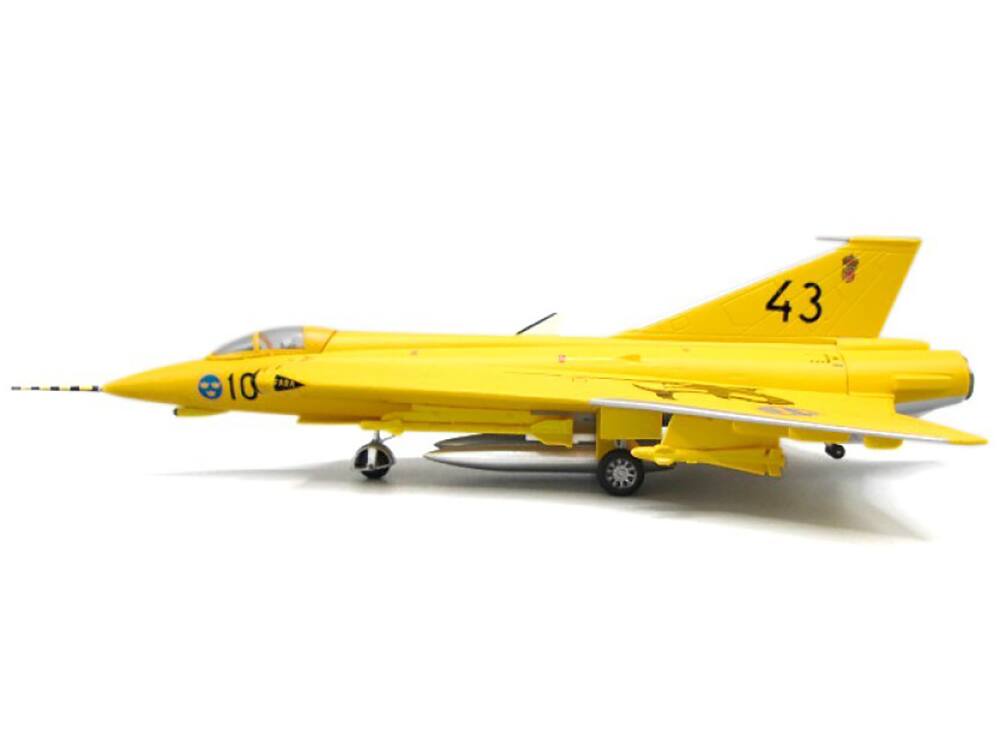 Alt View 3. Aviation 72 - Saab J35J Draken Fighter Aircraft "43-10, 3 "Final Flight Livery" (1997) Swedish Air Force 1/72 Model by Aviation 72.