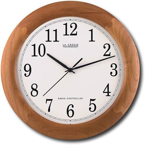 Front Standard. La Crosse Technology - 12-1/2" Atomic Wood Analog Clock - Oak.