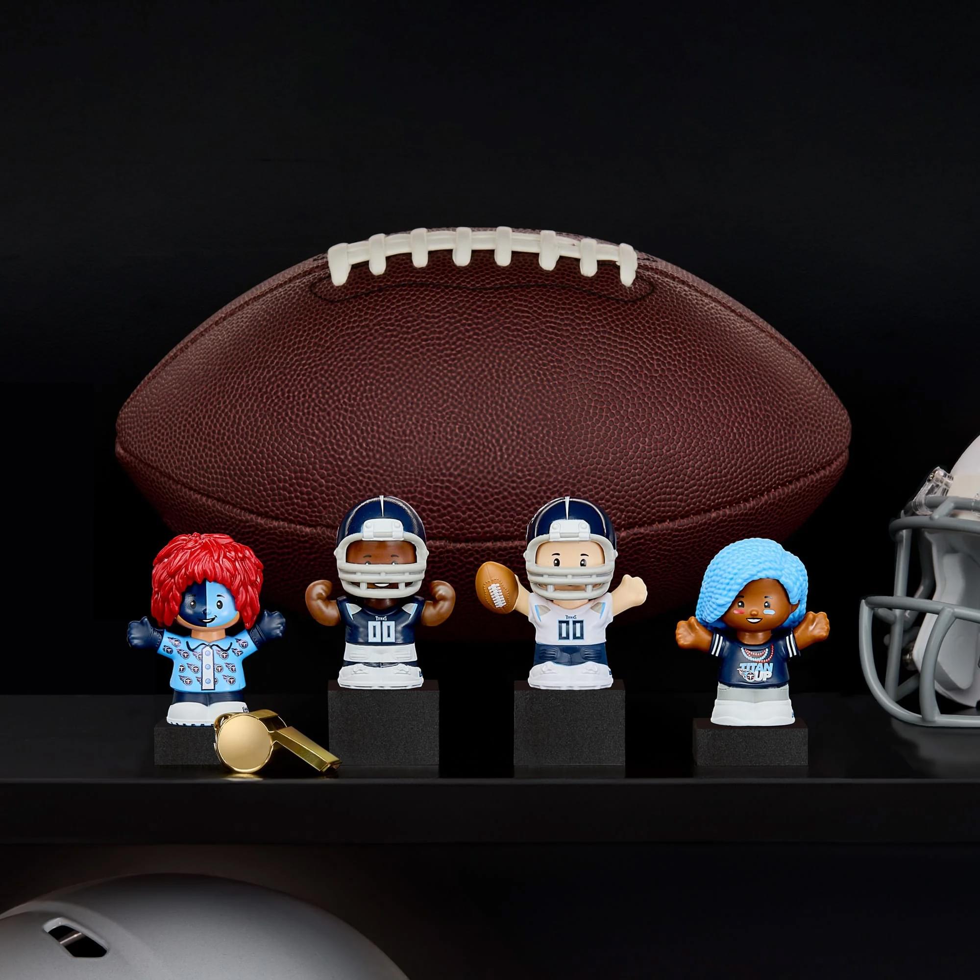 Alt View 5. Fisher Price - Fisher Price Little People x NFL Collector Tennessee Titans Figure 4-Pack - Blue.
