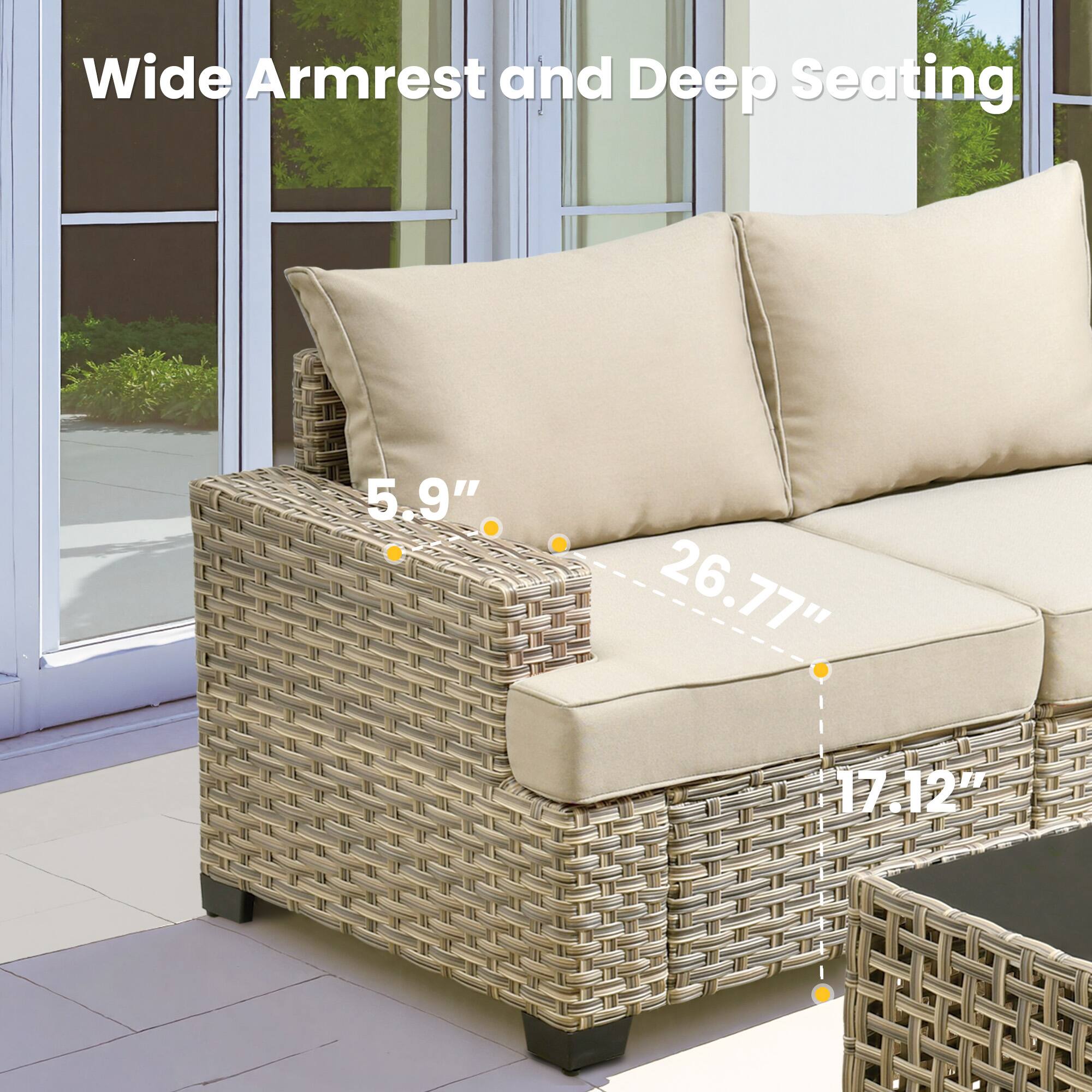 Wide Armrest and Deep Seating  
5.9" 26.77" 17.12"