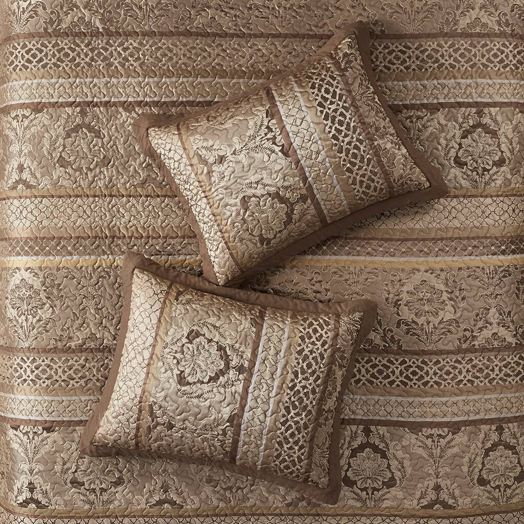 Alt View 3. Gracie Mills - Gracie Mills Bruce 5-Piece Reversible Jacquard Bedspread Set - Brown/Gold.