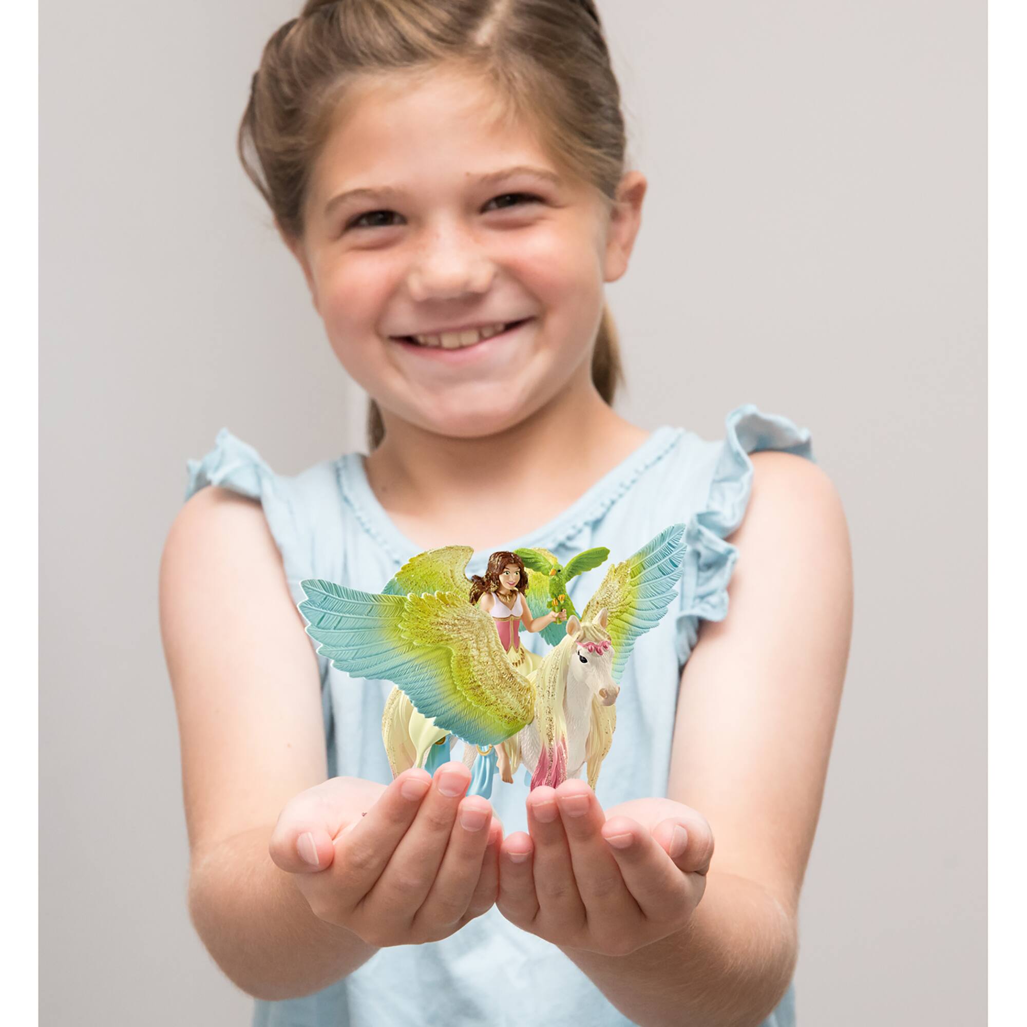 Back. Schleich - Fairy Surah With Glitter Pegasus.