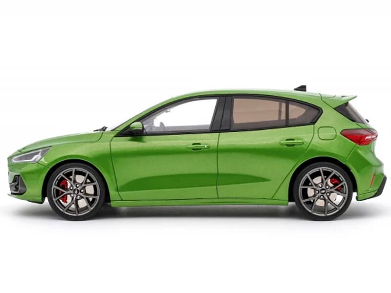 Back. Otto Mobile - 2022 Ford Focus MK5 ST Phase 2 Mean Green Metallic Limited Edition to 2000 pieces Worldwide 1/18 Model Car - Green Metallic.