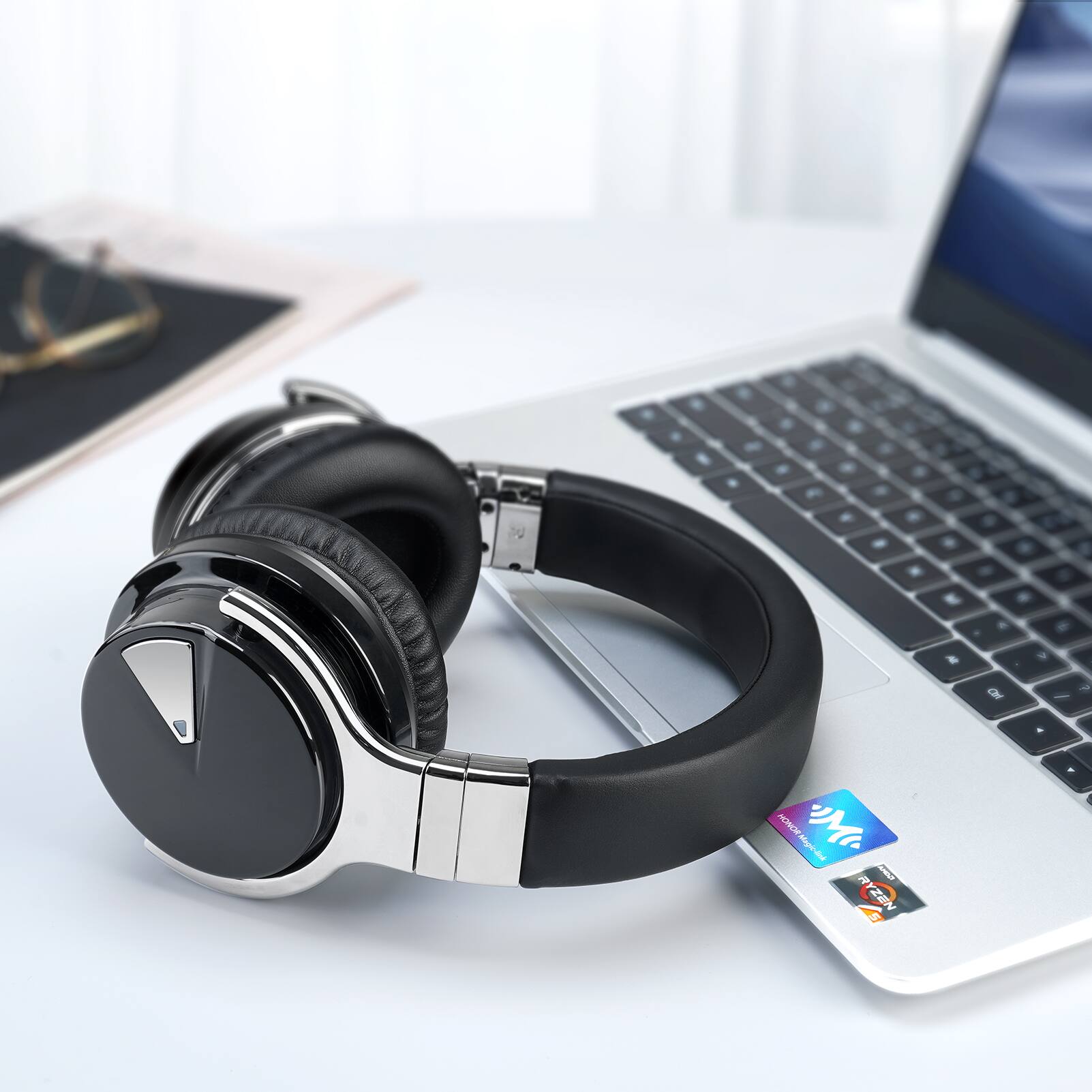 E & . . - V R - / . AEEBSEE HC Mi Mapeia  NZZ .