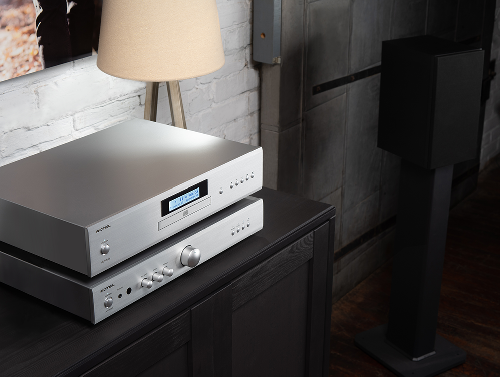 The text on the image reads "EF 1 22 7000 PIOTEL ROTRL."