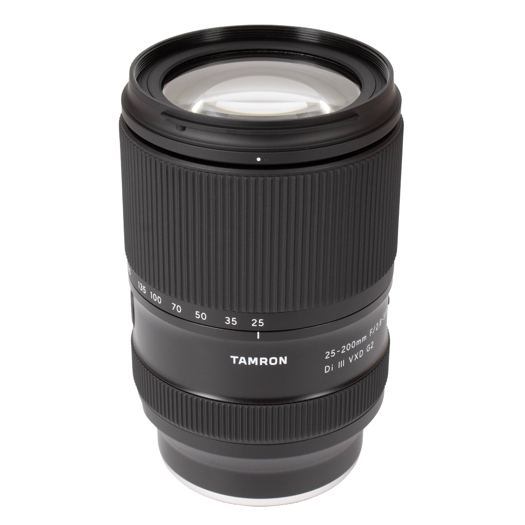 135 100 70 50 35 25  
TAMRON  
F/2.8  
25-200mm  
G2  
VXD  
Di III