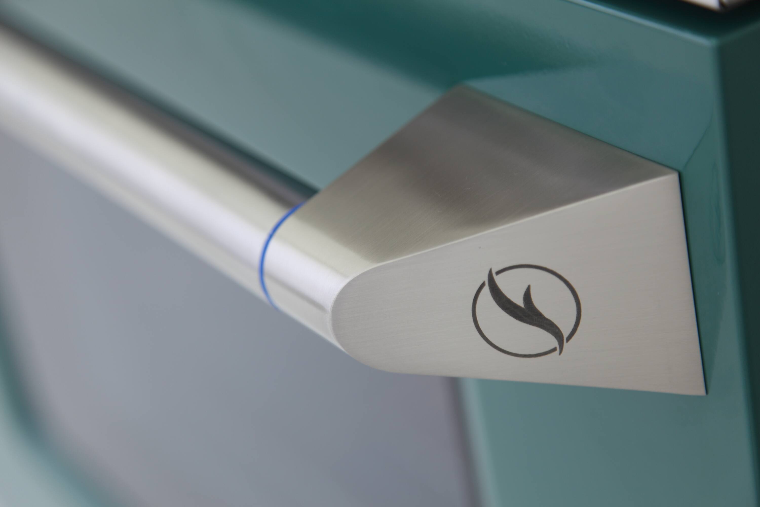 Alt View 3. Kucht - 48 in. 6.7 cu. ft. Natural Gas Range with Sealed Burners and Two Ovens - One Convection - in Green - Green.