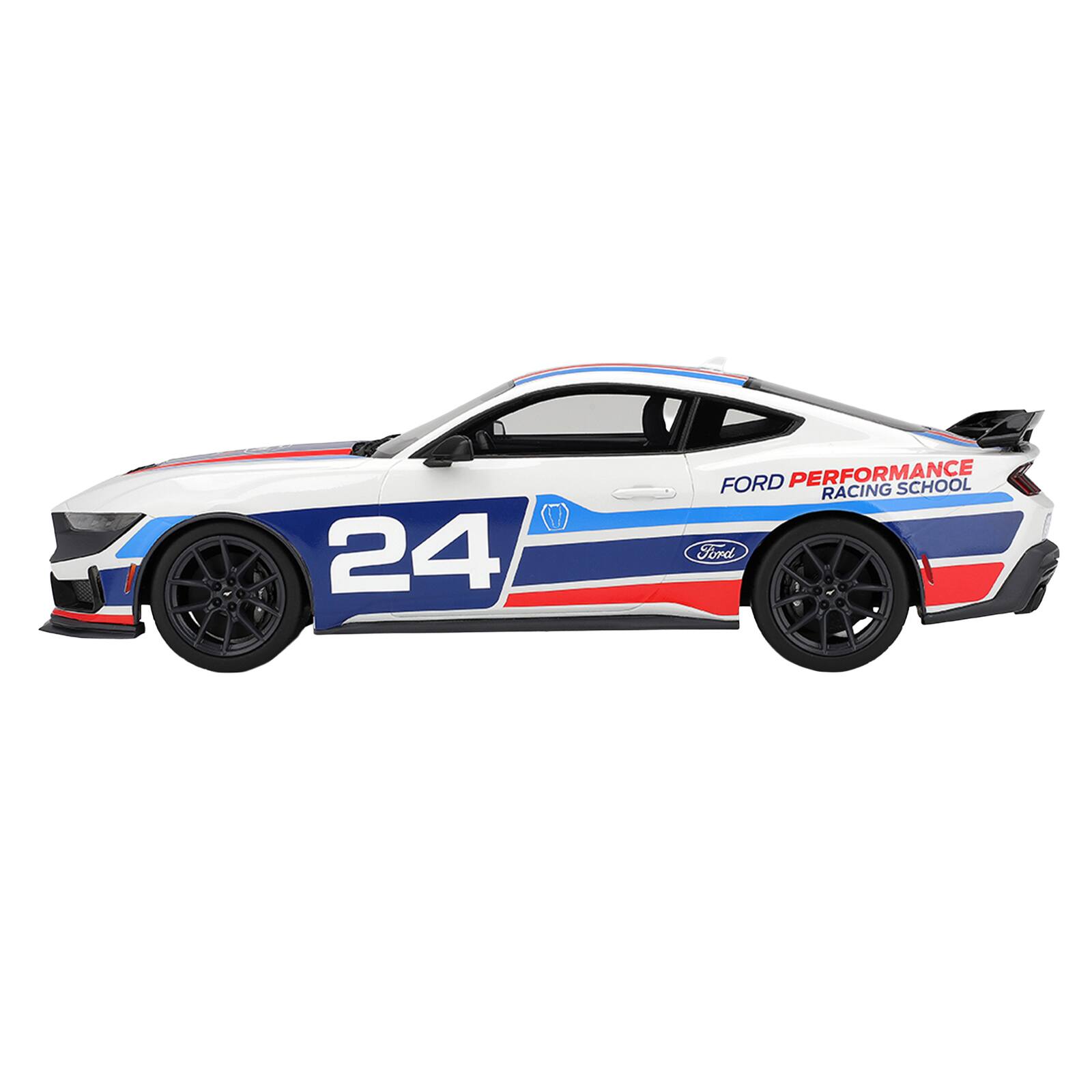 1 24 FORD PERFORMANCE SCHOOL RACING Ford