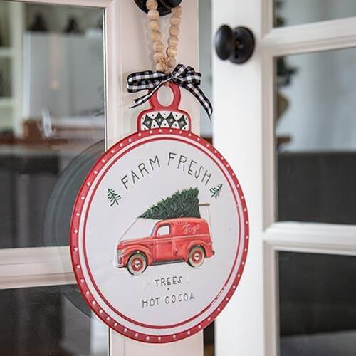 FARM FRESH  
TREES HOT COCOA