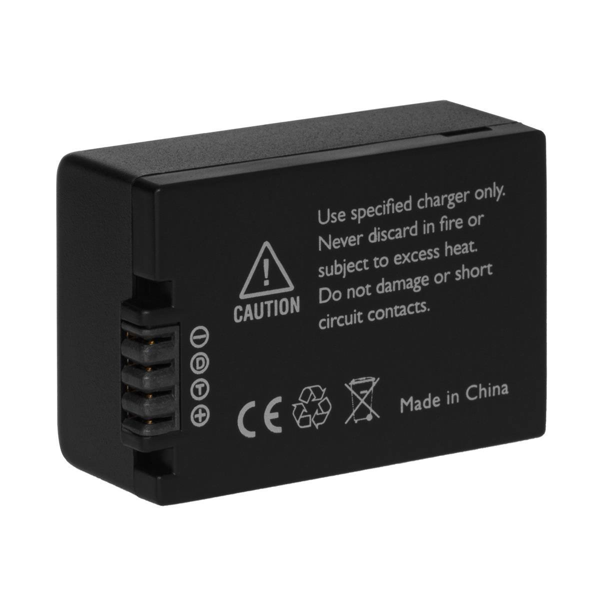 Use specified charger only.  
Never discard in fire or subject to excess heat.  
Do not damage or short circuit contacts.  
CAUTION  
Made in China