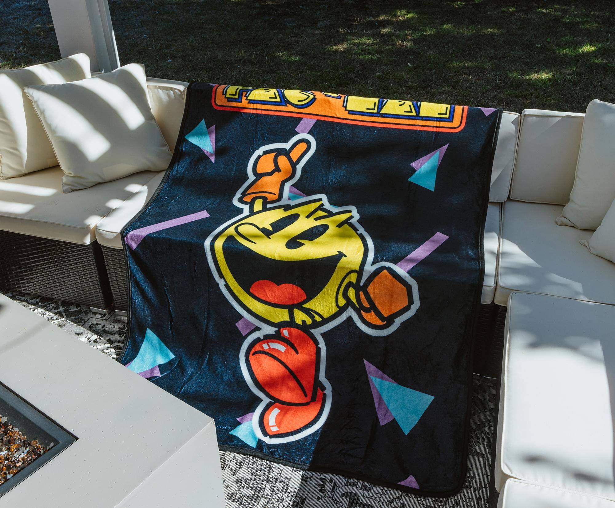 Alt View 2. Toynk - PAC-MAN Classic Jumping 45 x 60 Inch Throw Blanket - Yellow.