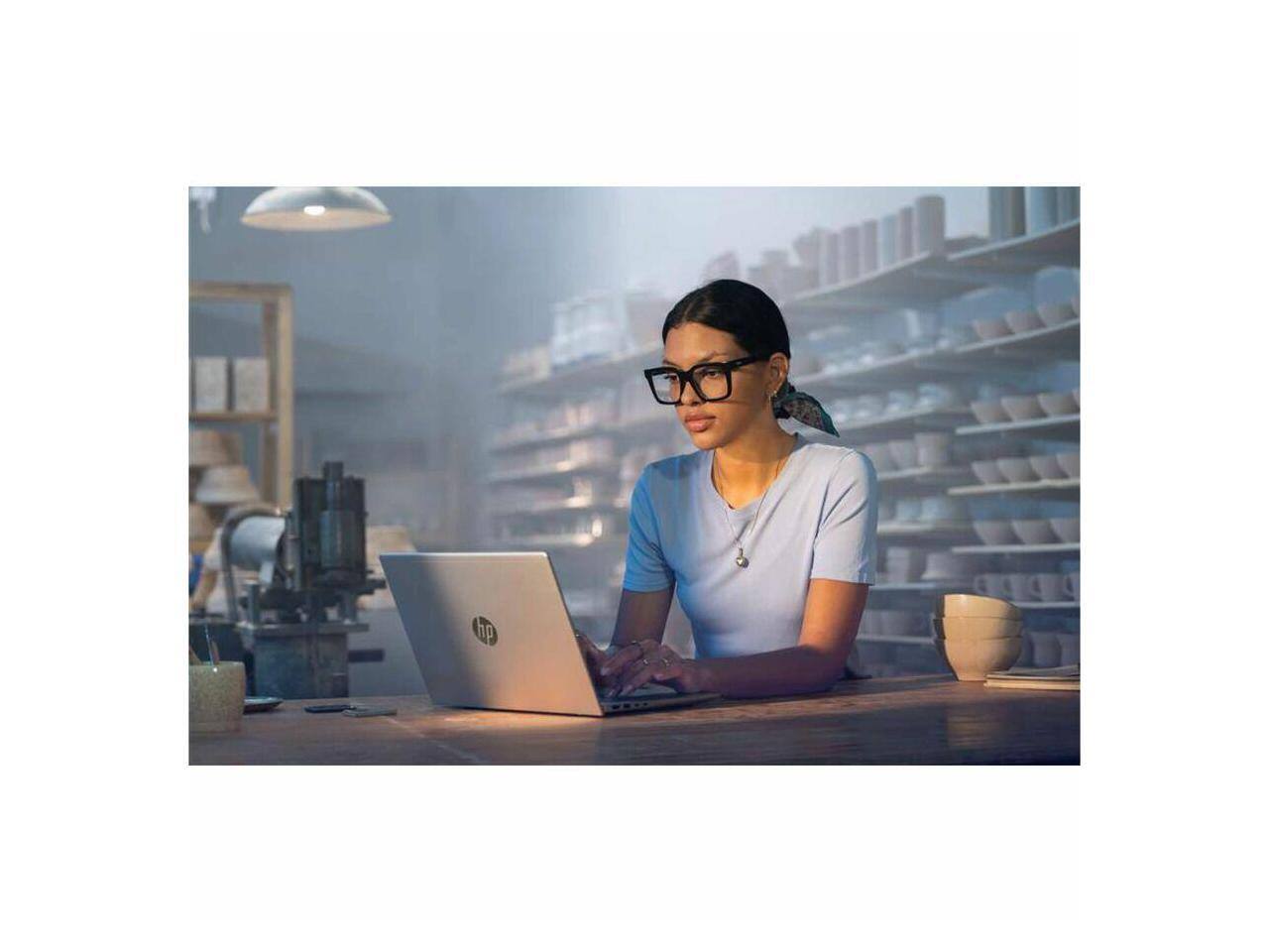 Alt View 3. HP - HP ProBook 4 G1a 16" Touch - AMD Ryzen 5 - 16 GB - 512 GB SSD - Windows 11 Pro - Pike Silver.