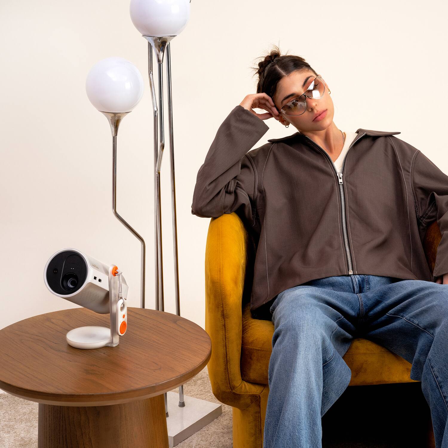 Alt View 4. XGIMI - MoGo 4 1080p 450-ISO-Lumen LED Portable Projector with Filter, Speakers, Ambient Light, Google TV - Silver.