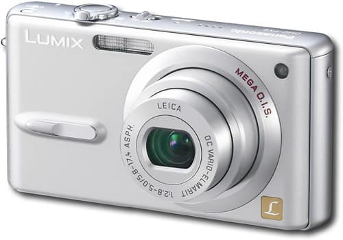 Best Buy: Panasonic Lumix 6.0MP Digital Camera Silver DMC-FX9