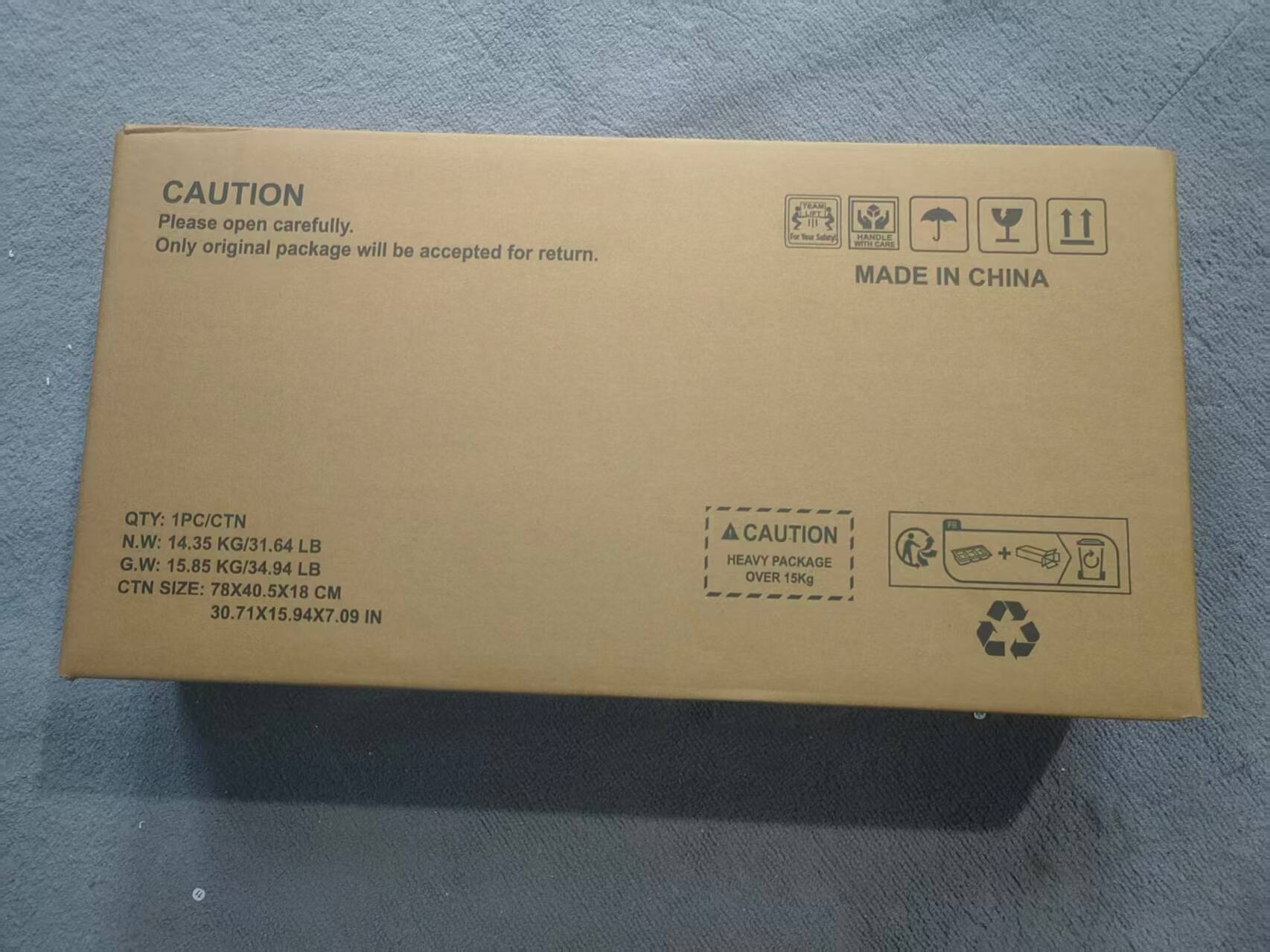 CAUTION  
Please open carefully.  
Only original package will be accepted for return.  

TEAMS 111  
For Your SACTOS HANDLE  
MADE IN CHINA  

QTY: 1PC/CTN  
N.W: 14.35 KG/31.64 LB  
G.W: 15.85 KG/34.94 LB  
CTN SIZE: 78X40.5X18 CM / 30.71X15.94X7.09 IN  

CAUTION  
HEAVY PACKAGE OVER 15Kg