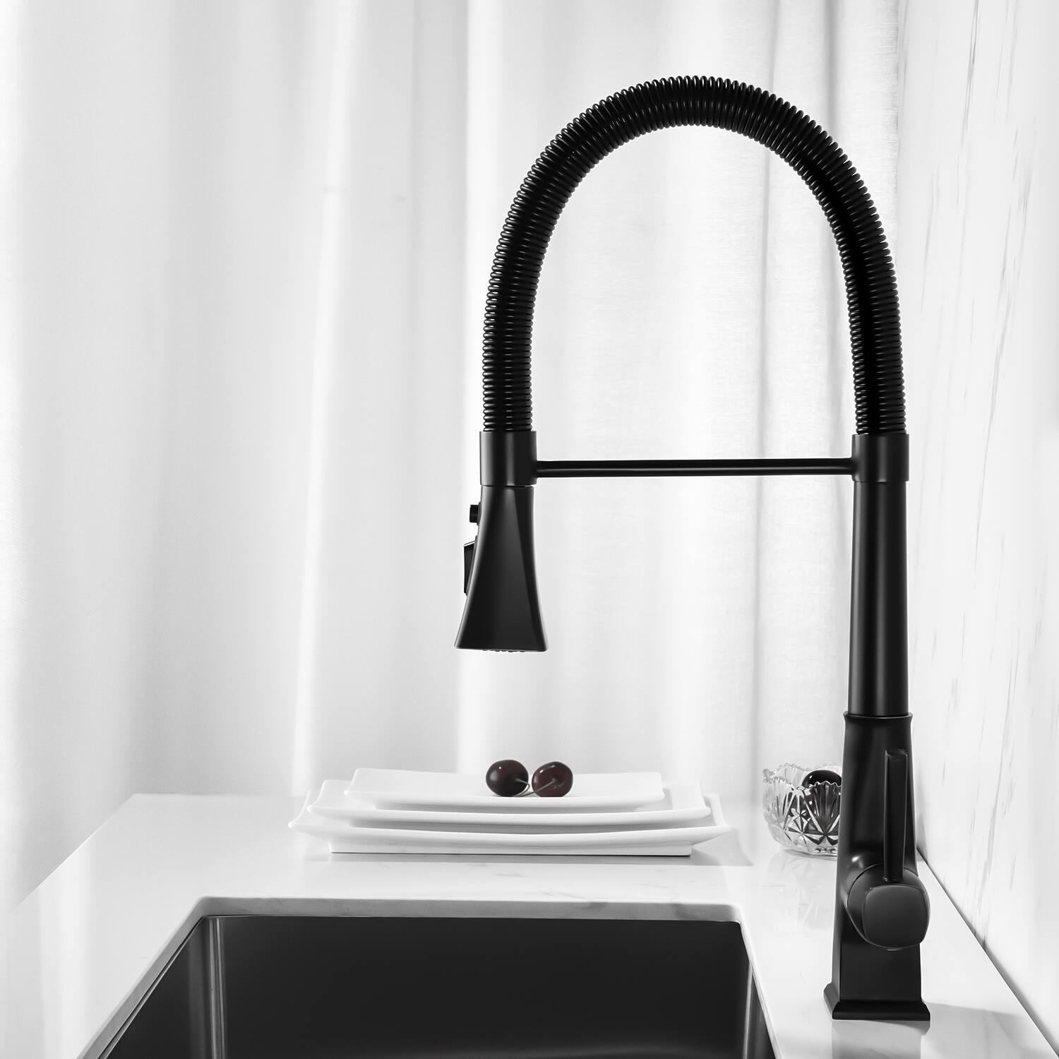 Alt View 5. Siljoy - Kitchen Faucet with Pull Down Sprayer - Matte Black.