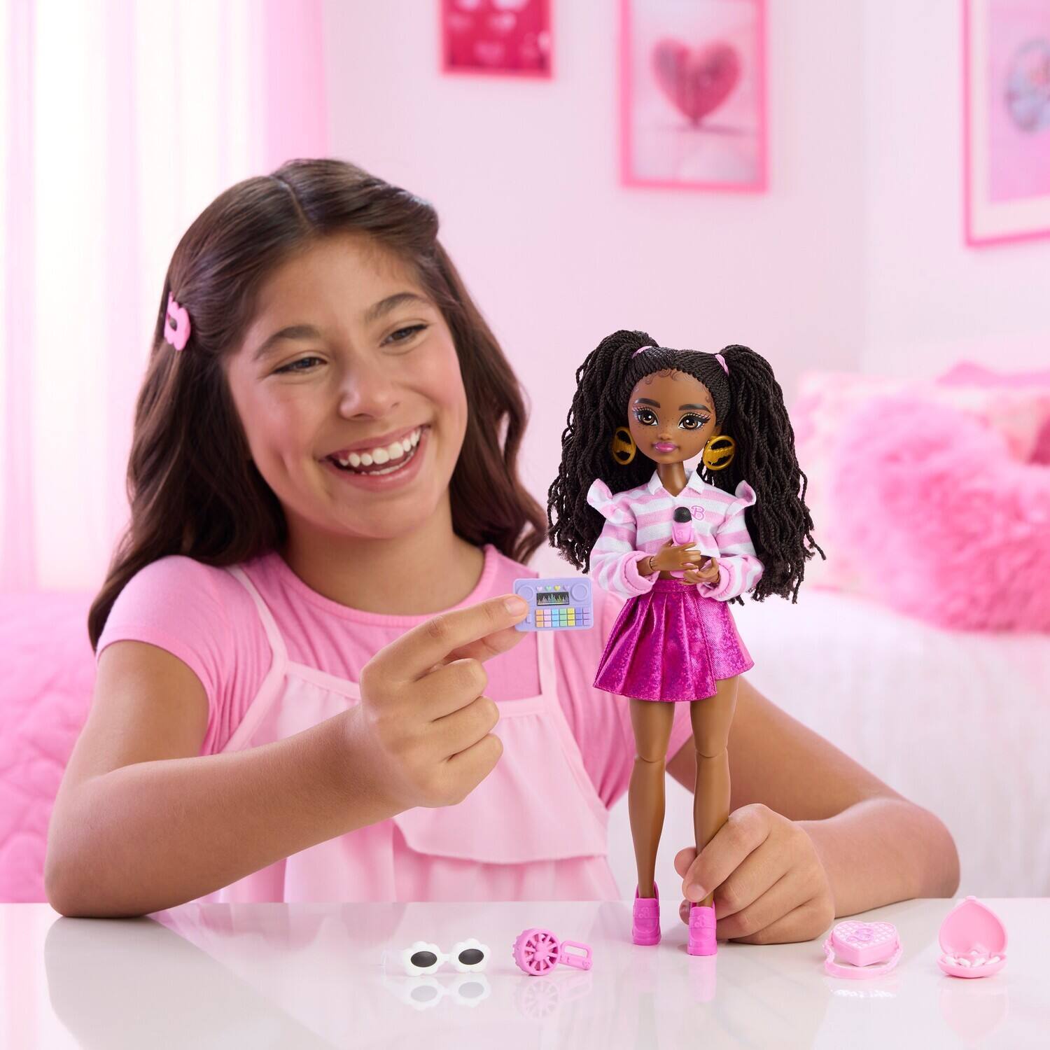 Mattel Barbie Dream Besties Fashion Brooklyn Doll & Accessories ...