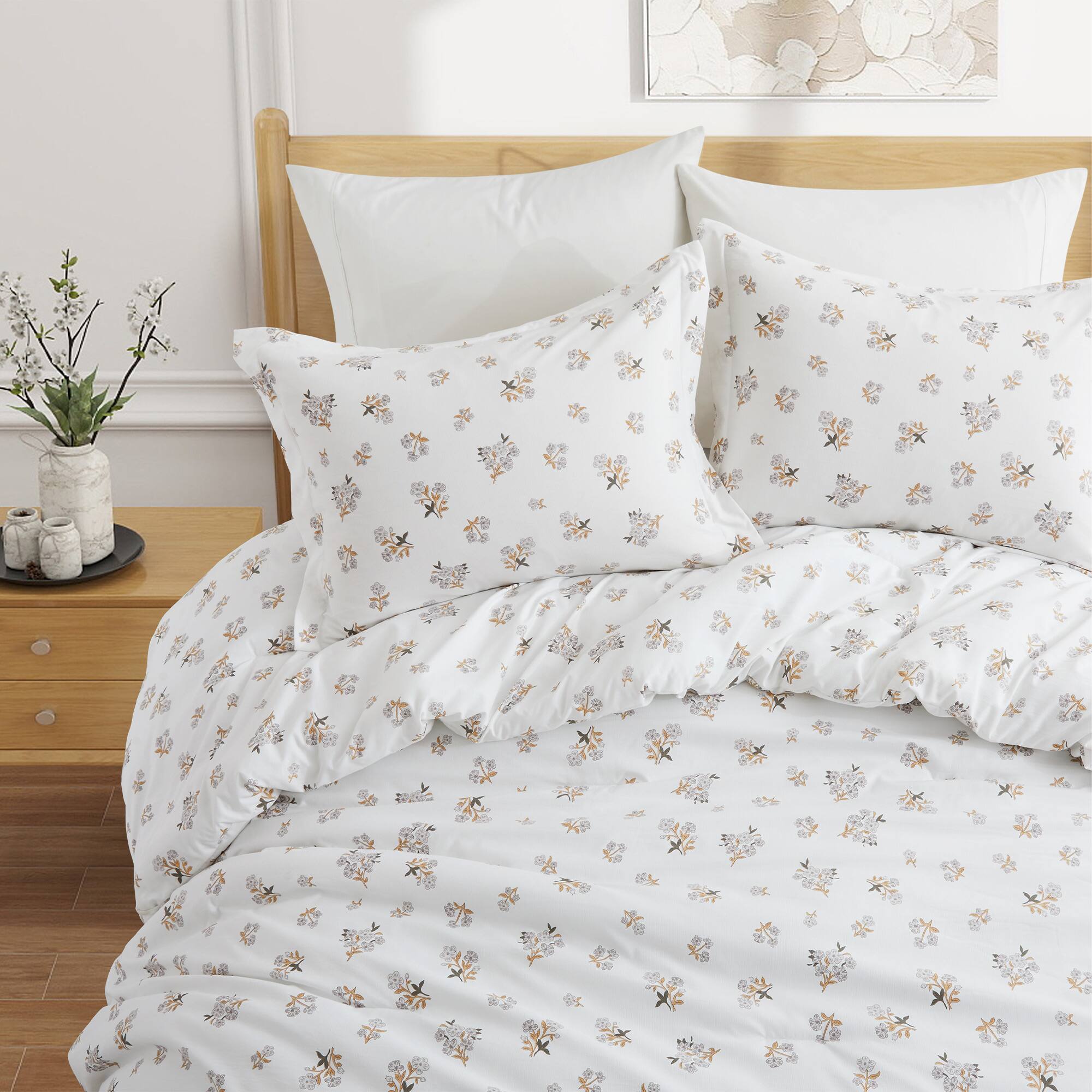 Left. Peace Nest - Peace Nest Floral Printed Comforter Set with Pillowcases, Bedding Set for All Season - White.