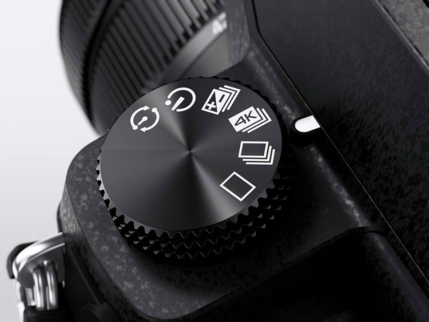 Panasonic Lumix DMC-G6KEG-K appareil photo hybride 16 Mpix écran 3 pouces  WIFI noir avec objectif Lumix G Vario F3,5-5, 6/14-42 ASPH. / OIS