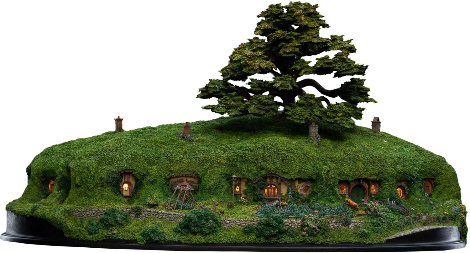 Alt View 2. Weta Workshop - WETA Workshop Limited Edition Polystone - The Lord of the Rings Trilogy - Environment - Bag End on - COLLECTIBLES - Multicolor.
