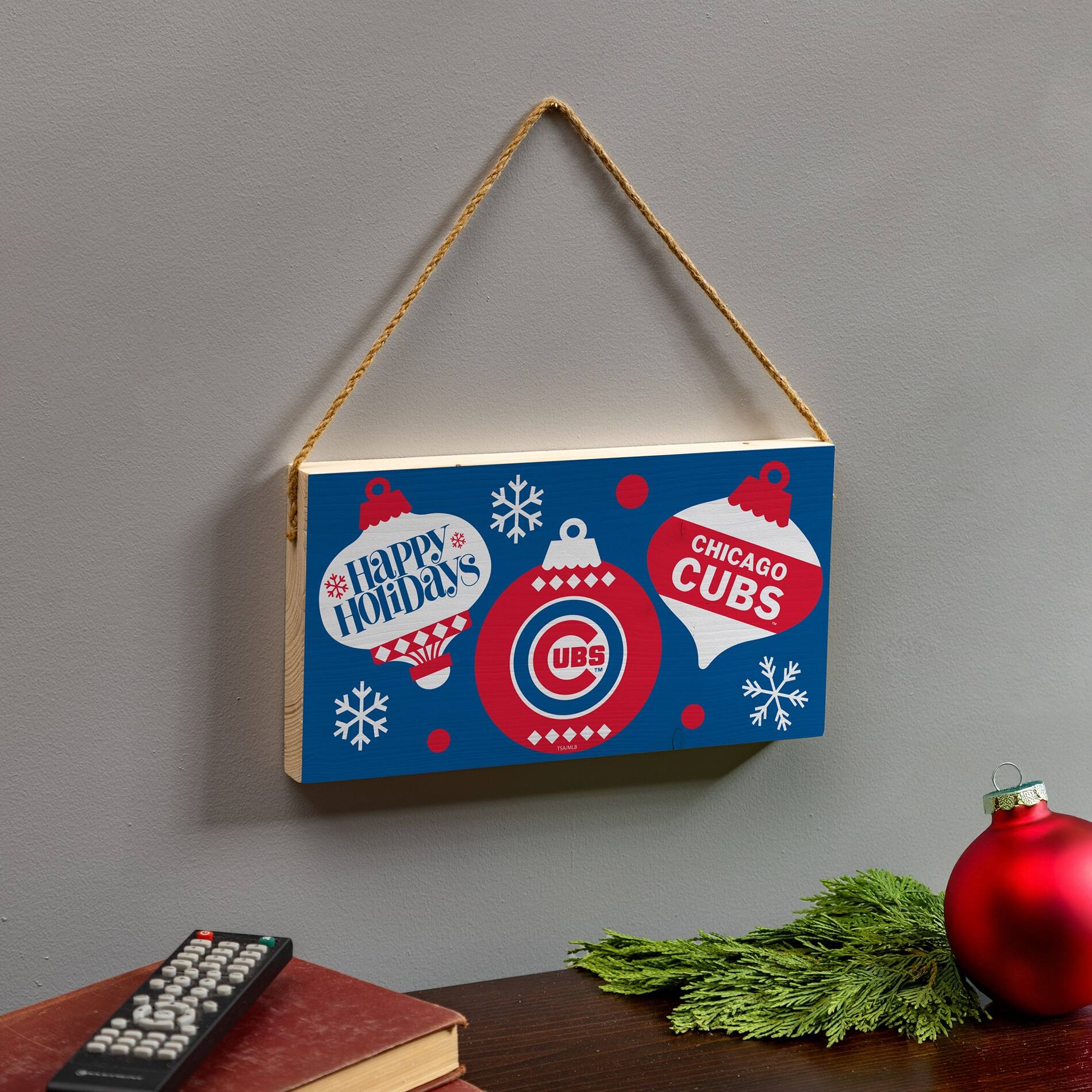 Happy Holidays  
Chicago Cubs  
CUBS