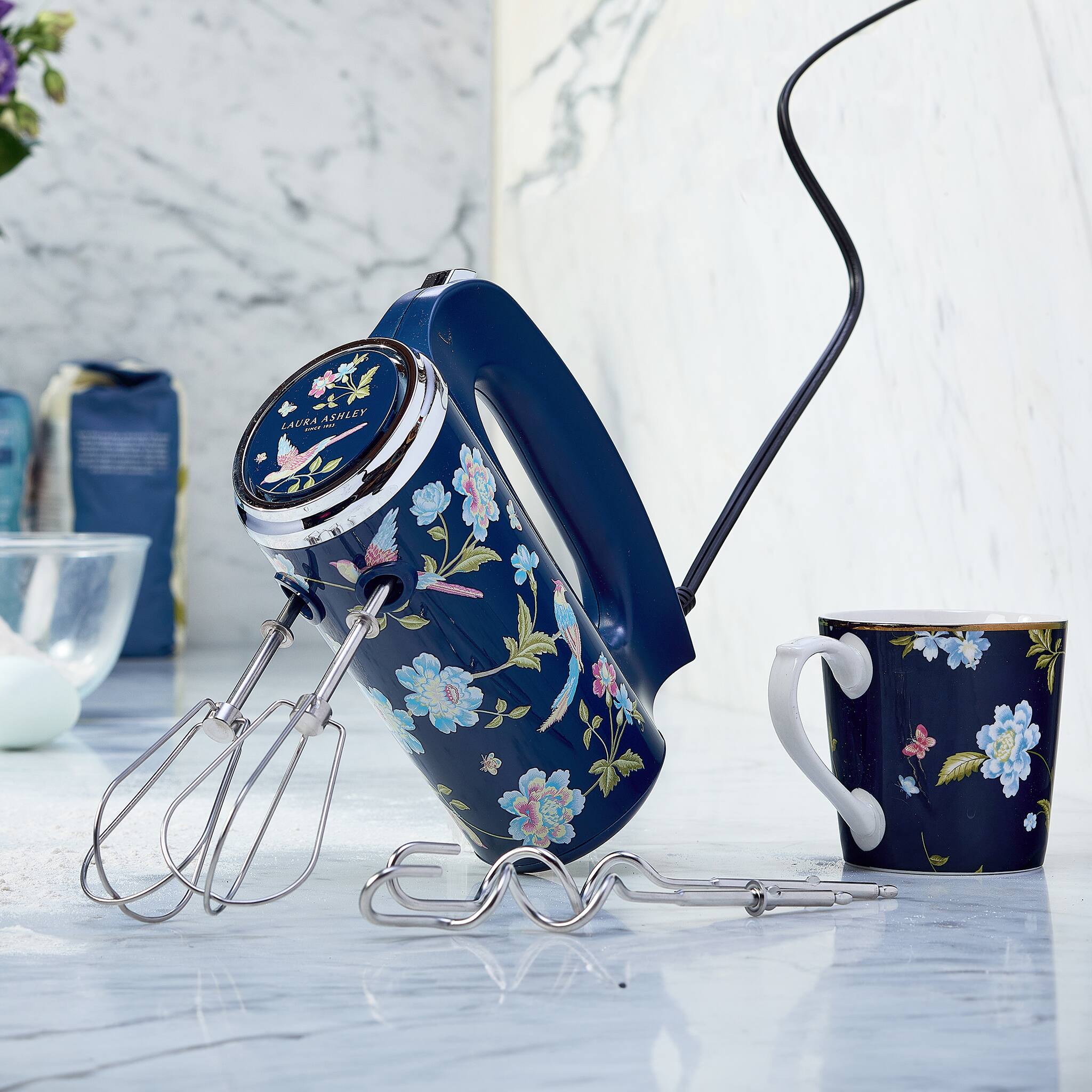 LAURA ASHLEY