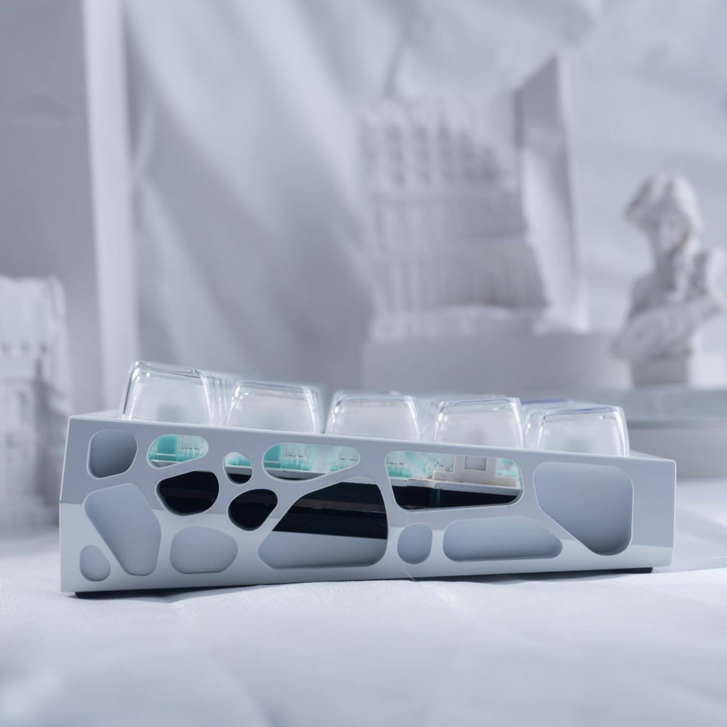 Back. Womier - Keycaps-Crystal Clear Jelly Keycaps 60 65 75 TKL 100 Percent, Baroque Style Custom Keyboard Key Caps - White.