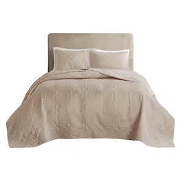 Gracie Mills - McCormick 3 Piece Reversible Bedspread Set - Khaki