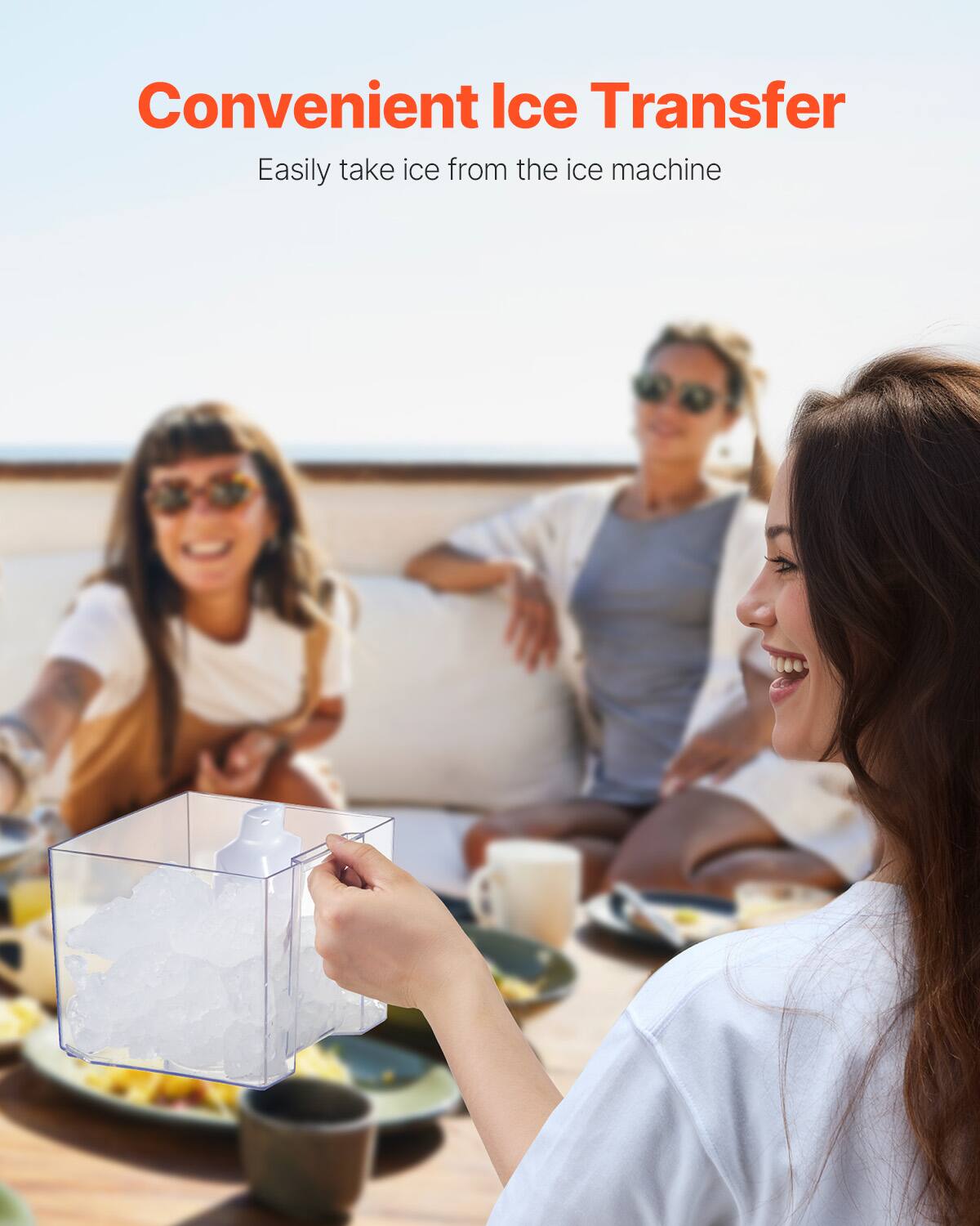 Convenient Ice Transfer  
Easily take ice from the ice machine