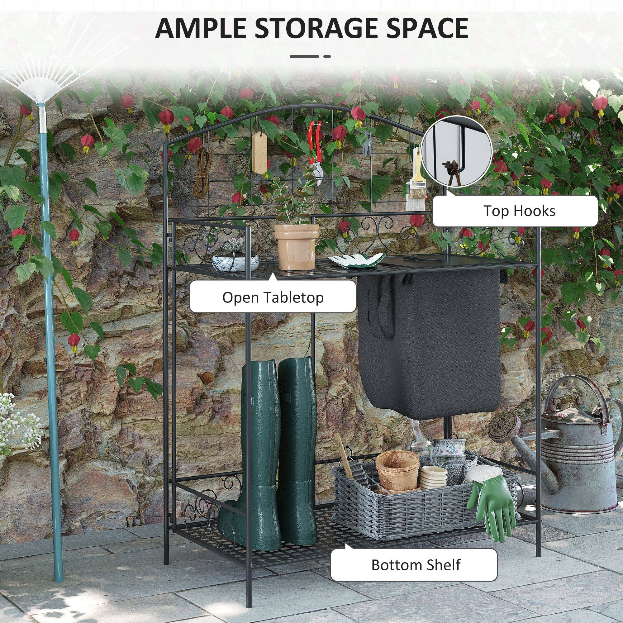 AMPLE STORAGE SPACE
Top Hooks
Open Tabletop
Bottom Shelf