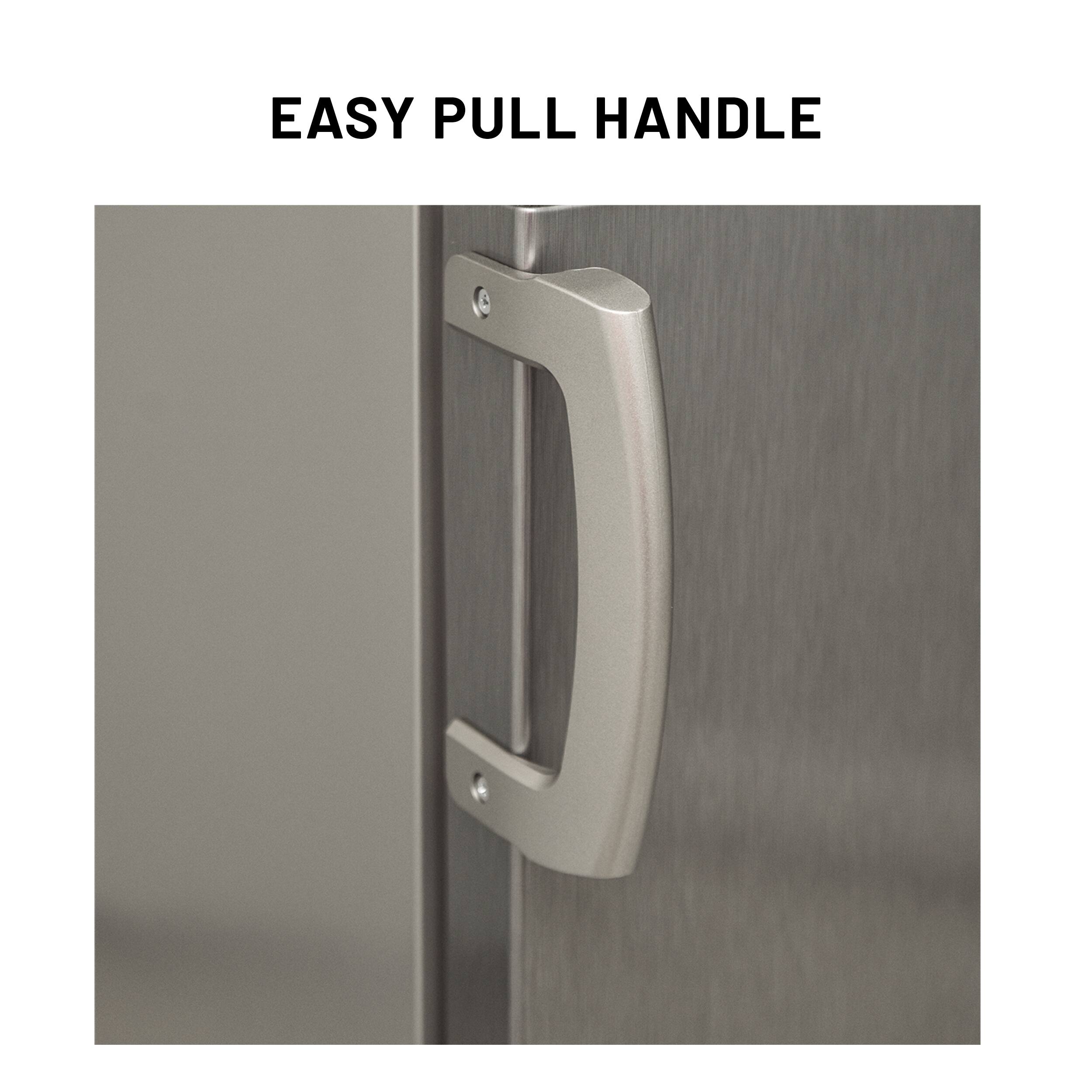 EASY PULL HANDLE