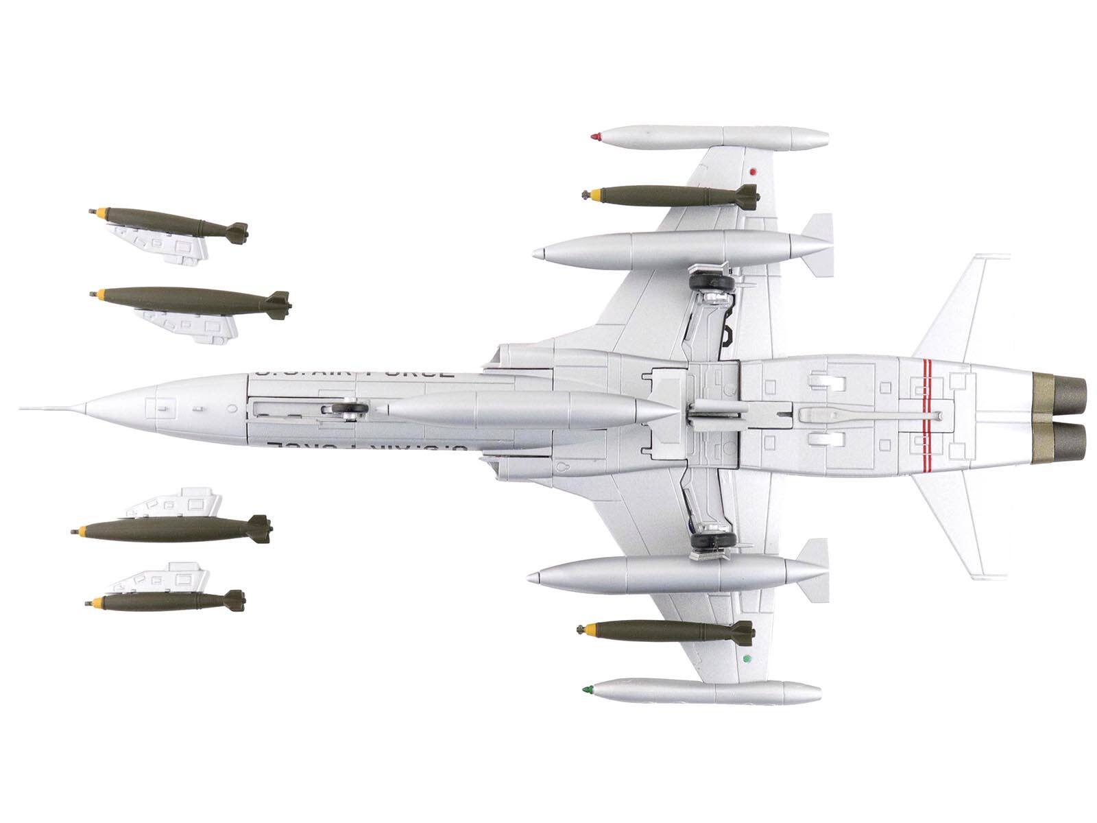 Alt View 4. Hobby Master - Northrop F-5A Freedom Fighter Aircraft "38381" (1960s) US Air Force "Air Power Series" 1/72 Model by Hobby Master.