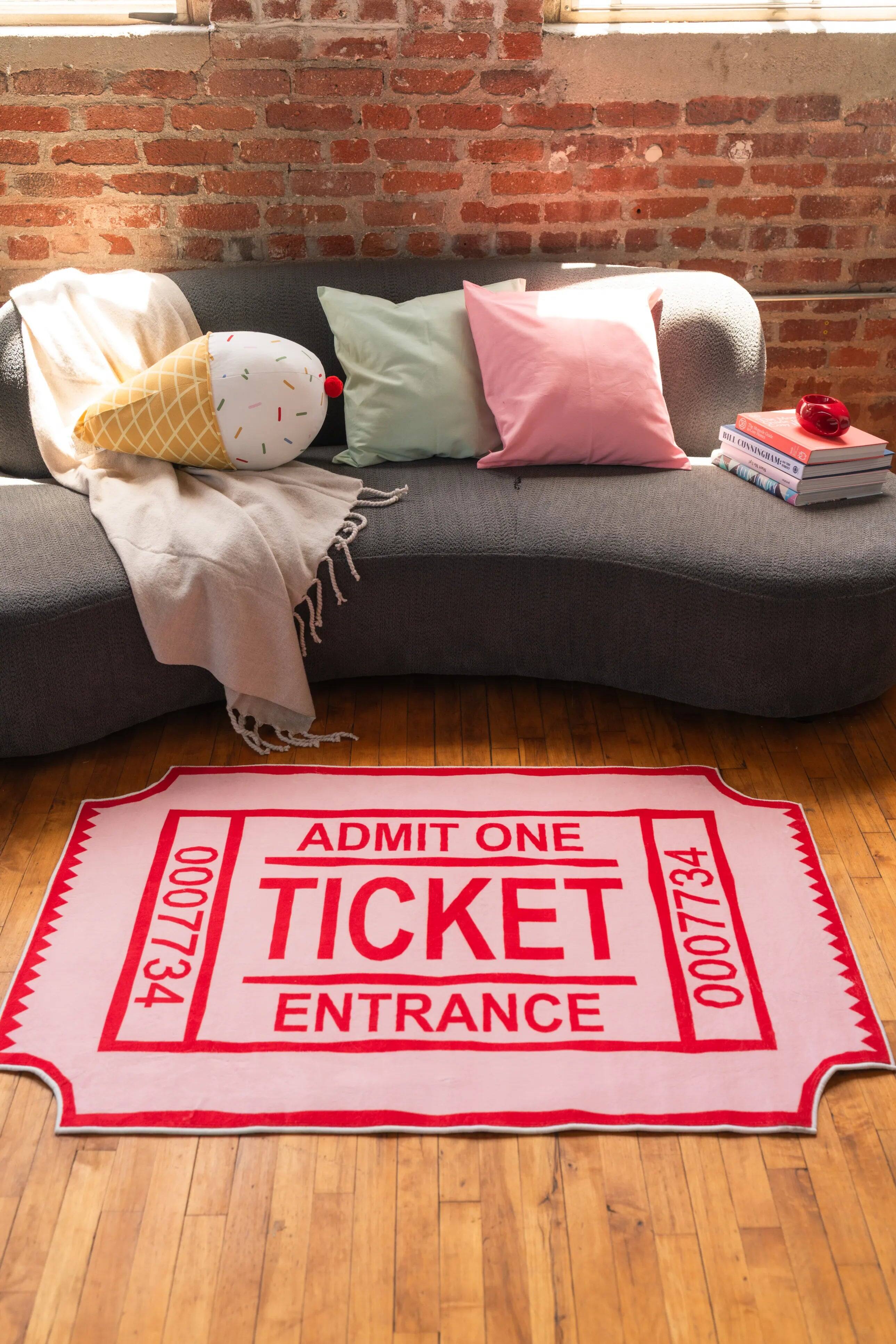 ADMIT ONE  
TICKET  
ENTRANCE  

0007734  
0007734