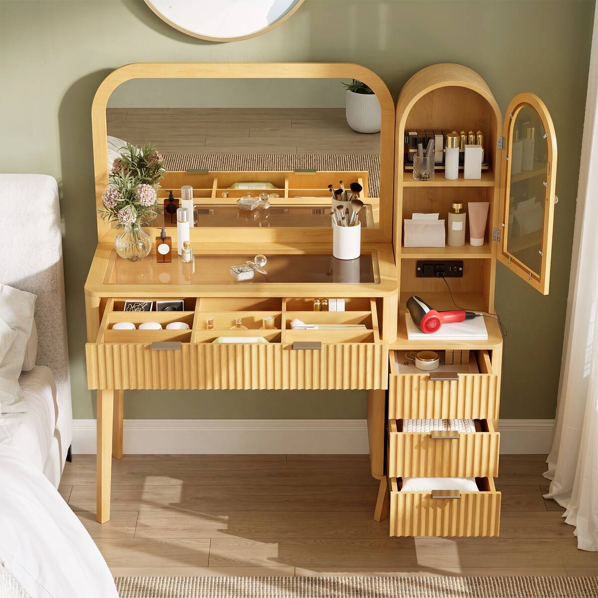 Left. Loheer - Loheer 48 inch makeup vanity desk with large 32 inch mirror, fluted design and charging station - Natural.