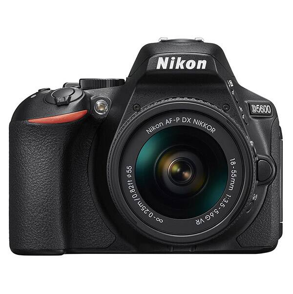 Nikon AF-P DX NIKKOR 18-55mm 1:3.5-5.6G VR  
0.25m/0.82ft  
D5600