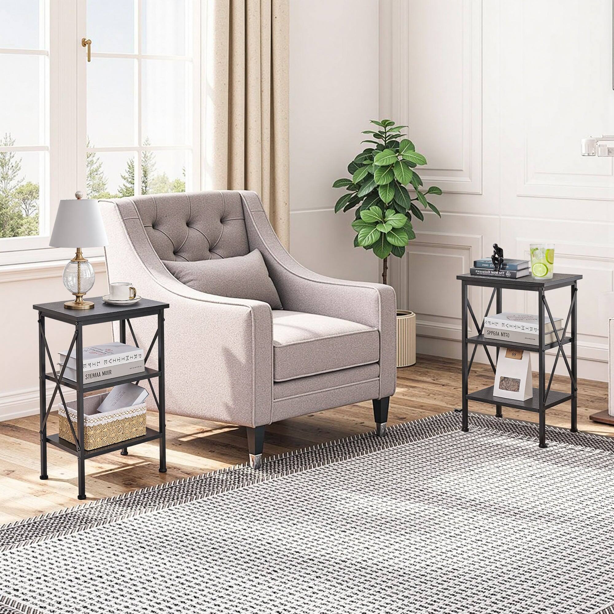 The text on the image appears to be a mix of letters and numbers. Here is the corrected and grouped text:

- SPTLSANTIC WM CHN
- STENAA NUR

It seems like there might be some errors or misinterpretations in the text. If you have more context or a clearer image, I might be able to help further!