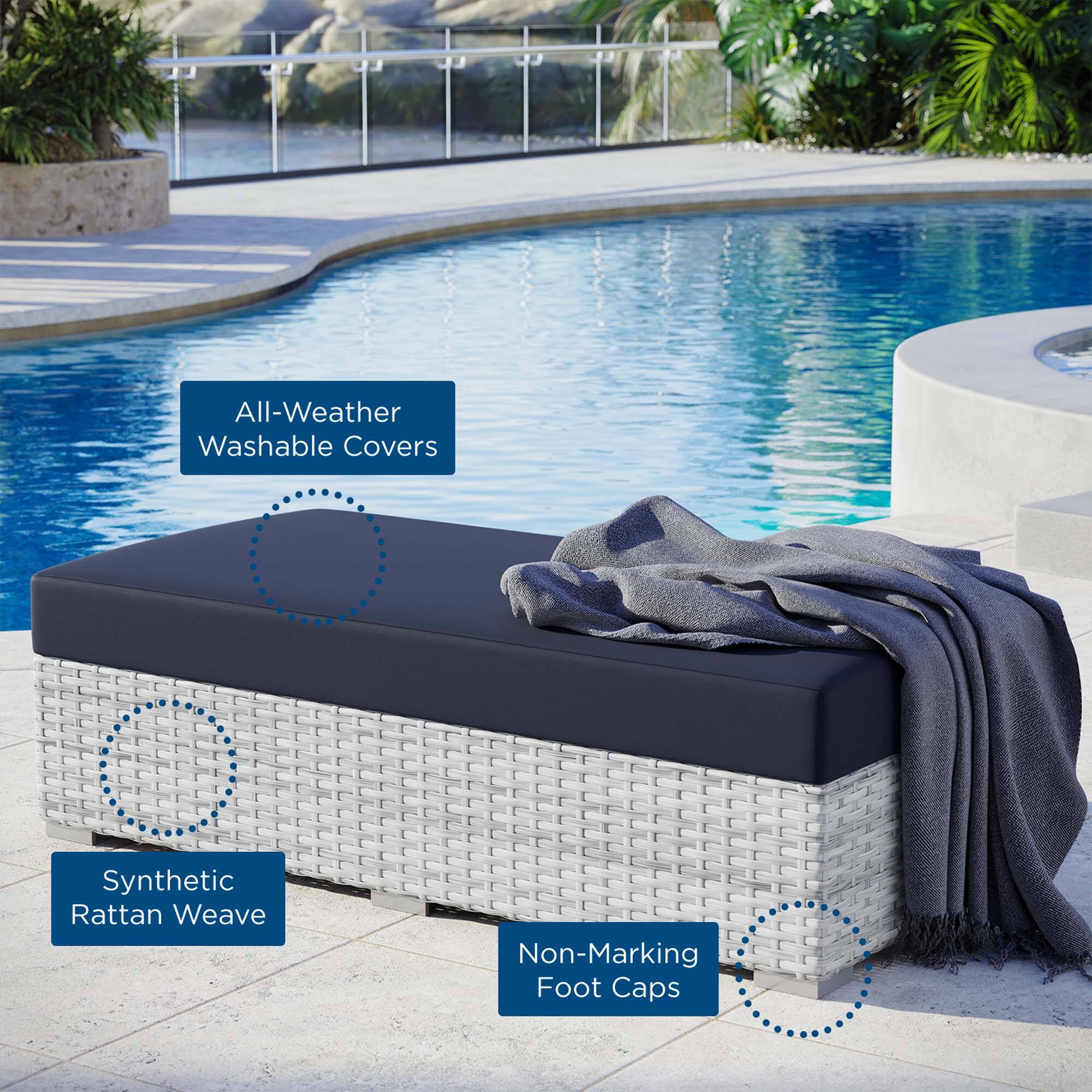 All-Weather Washable Covers  
Synthetic Rattan Weave  
Non-Marking Foot Caps
